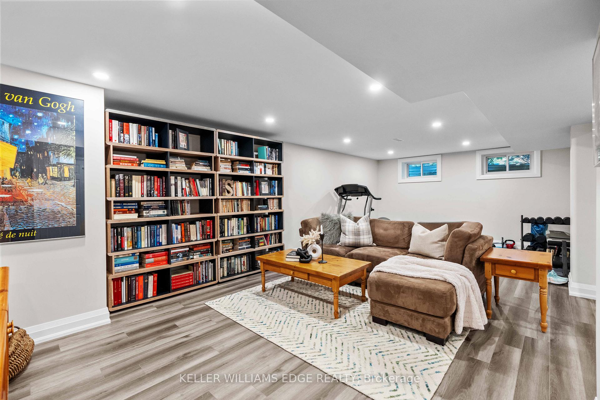 Photo 23 of 2182 Clarendon Park Drive, Burlington, Brant — HOMEH