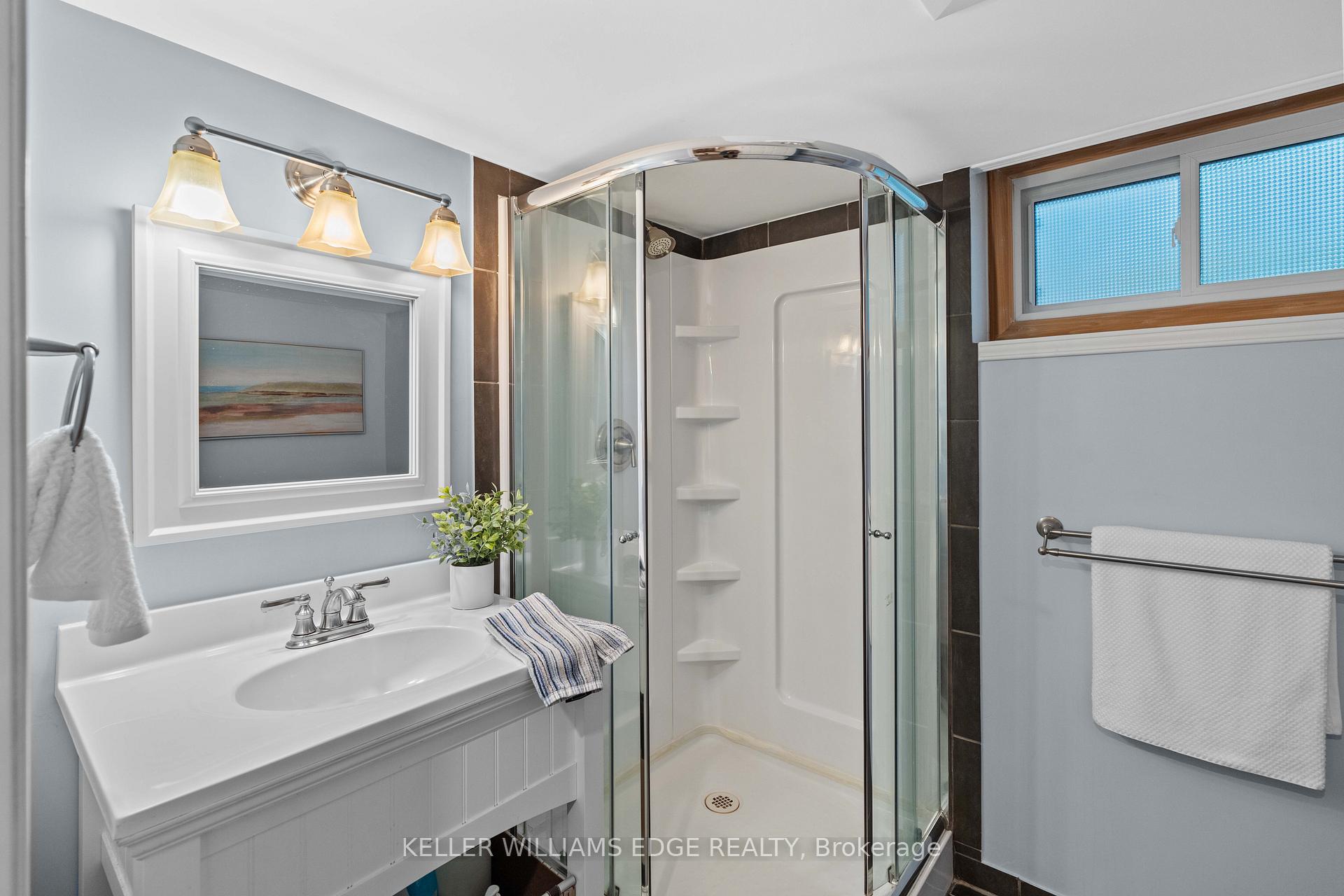 Photo 29 of 2182 Clarendon Park Drive, Burlington, Brant — HOMEH