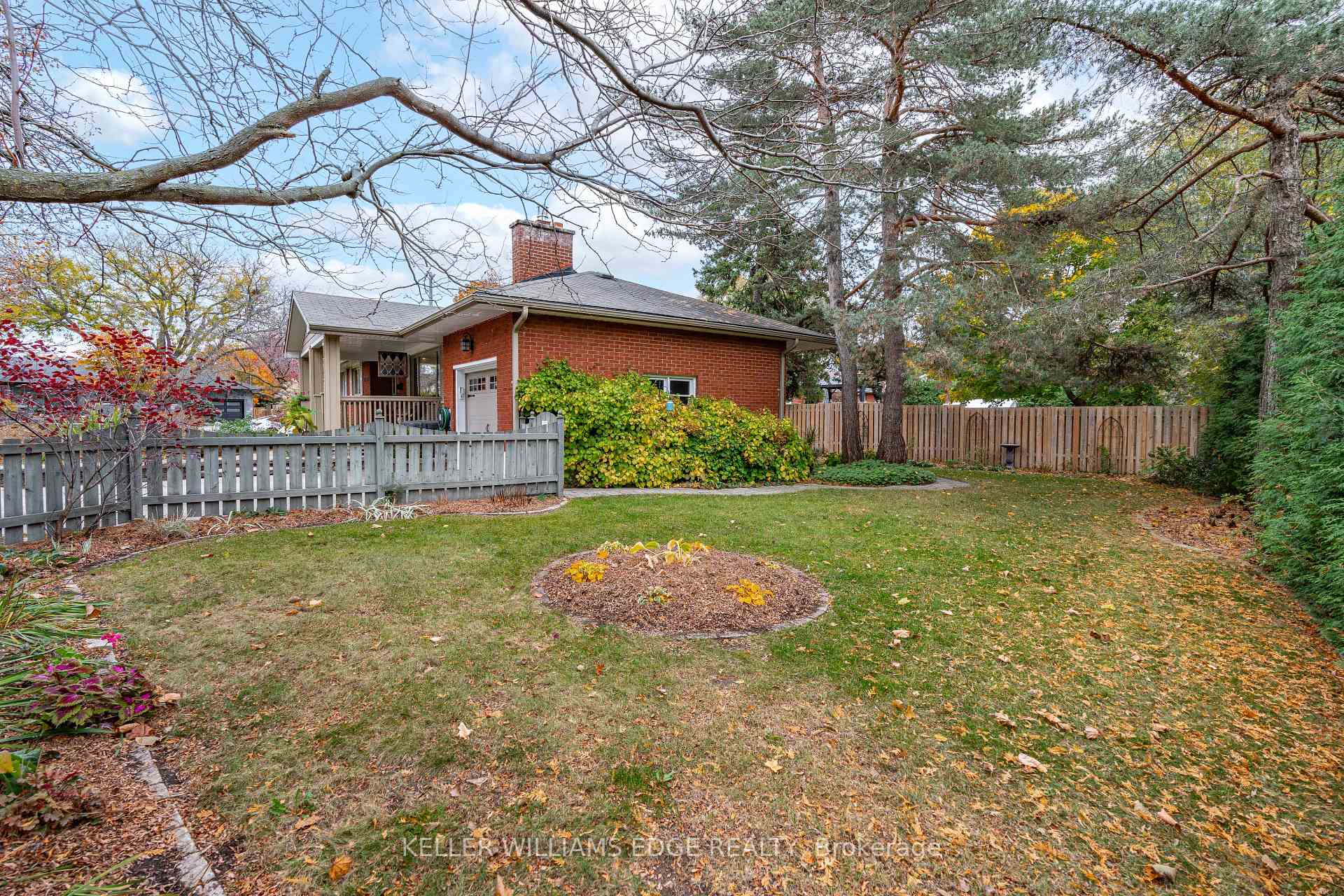 Photo 35 of 2182 Clarendon Park Drive, Burlington, Brant — HOMEH