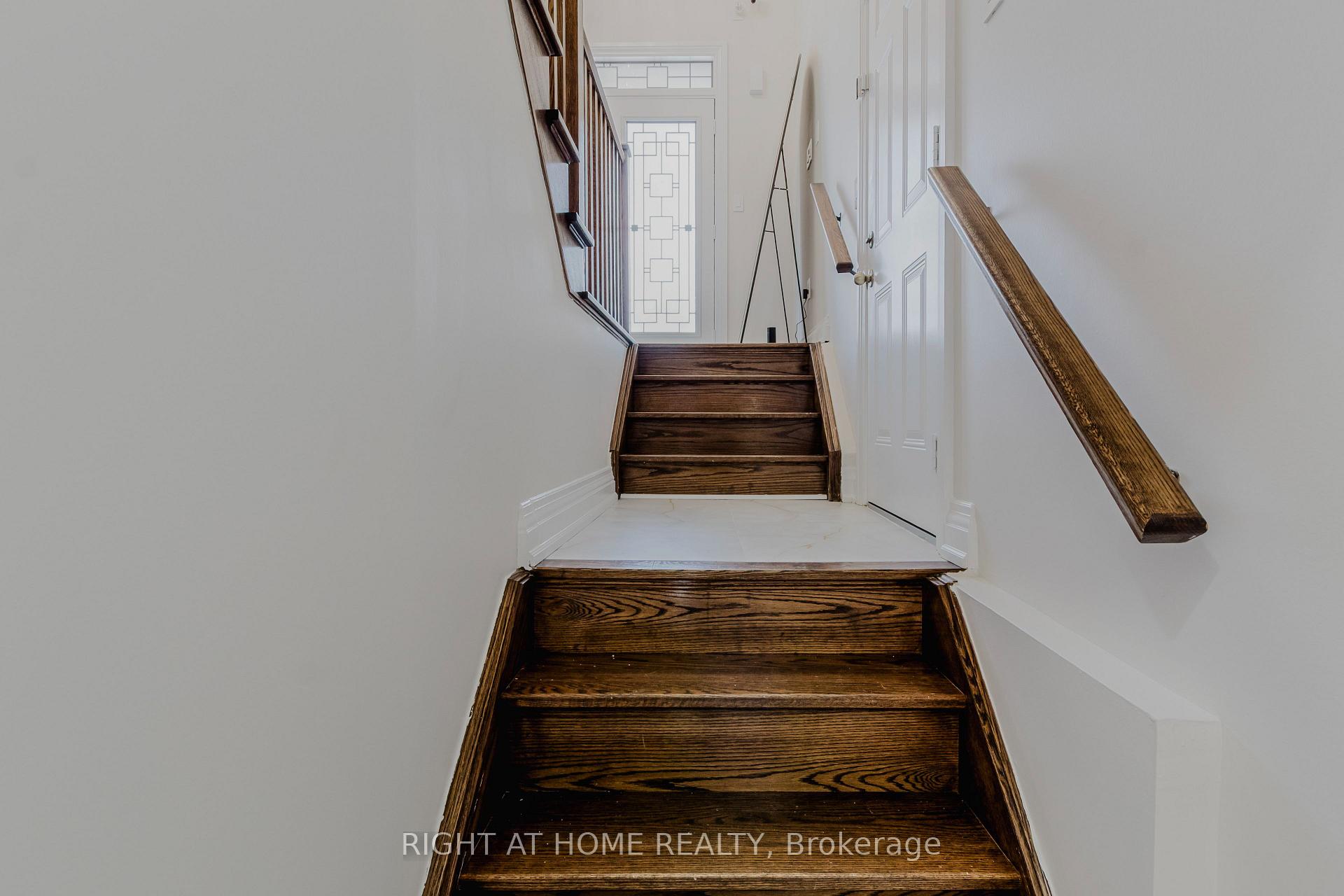 Photo 31 of 12 Bankfield Crescent, Hamilton, Stoney Creek Mountain — HOMEH