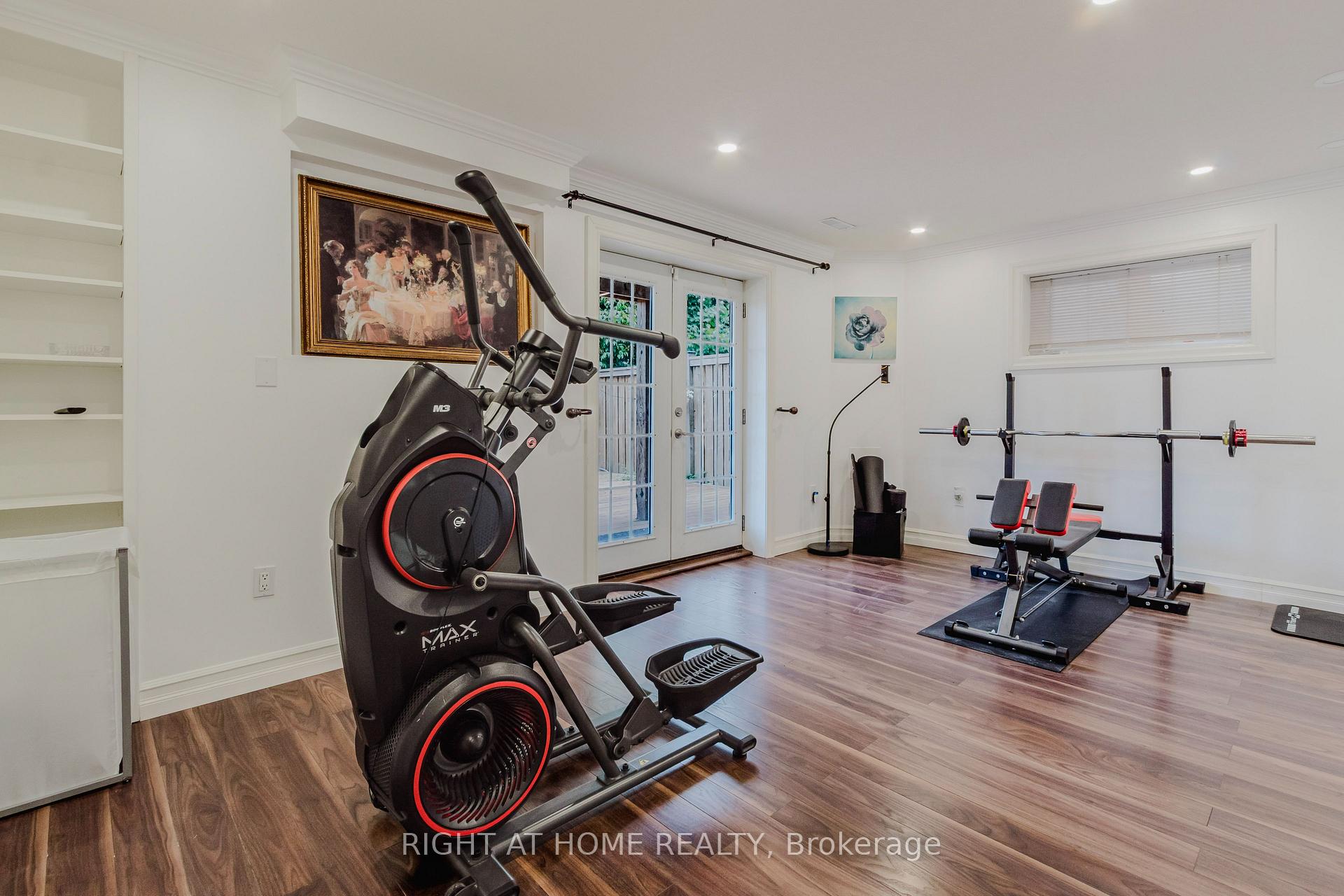Photo 36 of 12 Bankfield Crescent, Hamilton, Stoney Creek Mountain — HOMEH