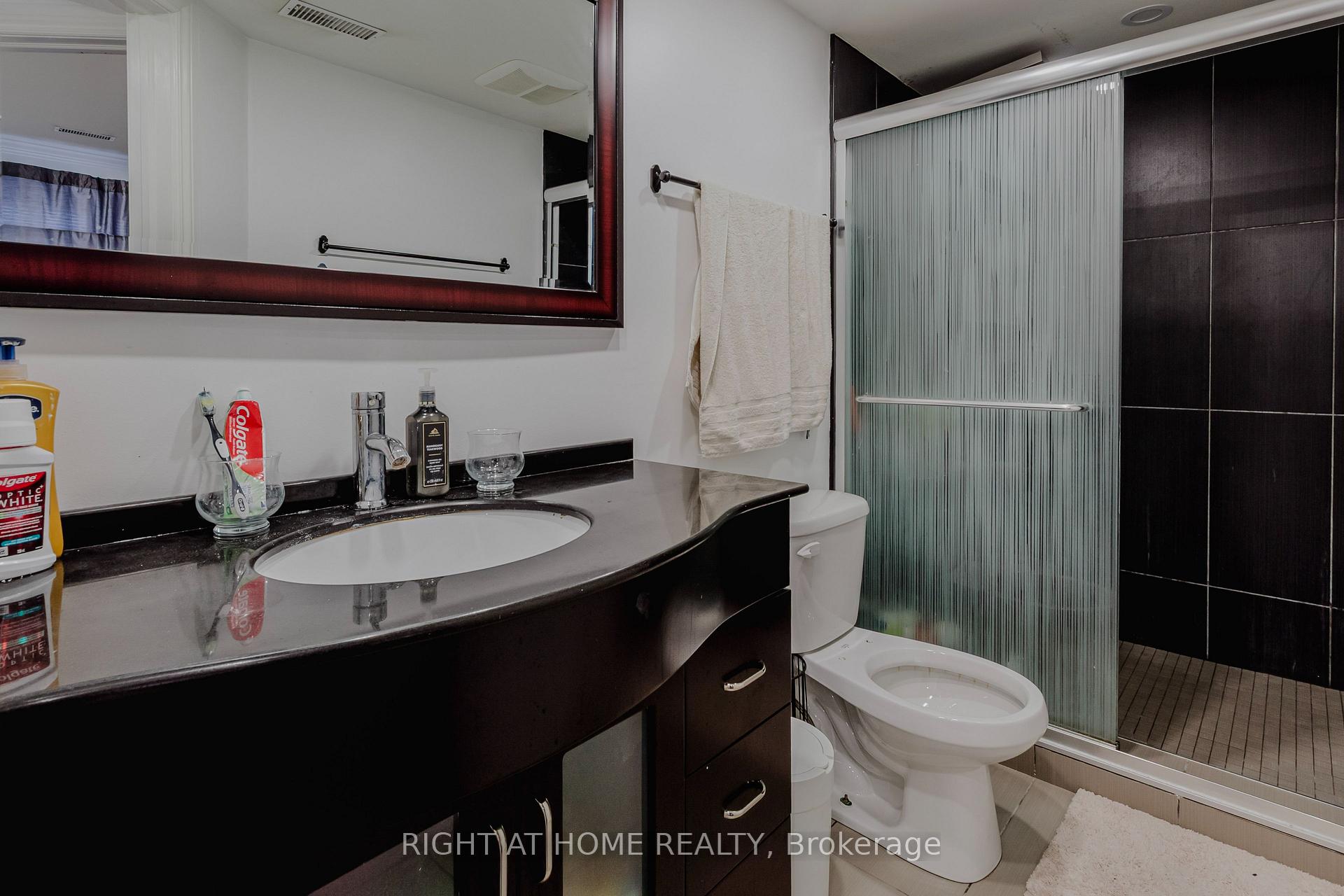 Photo 38 of 12 Bankfield Crescent, Hamilton, Stoney Creek Mountain — HOMEH