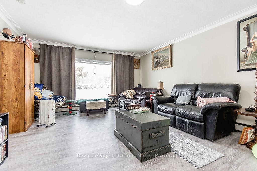 Photo 2 of 29 Davidson Street, Barrie, Wellington — HOMEH