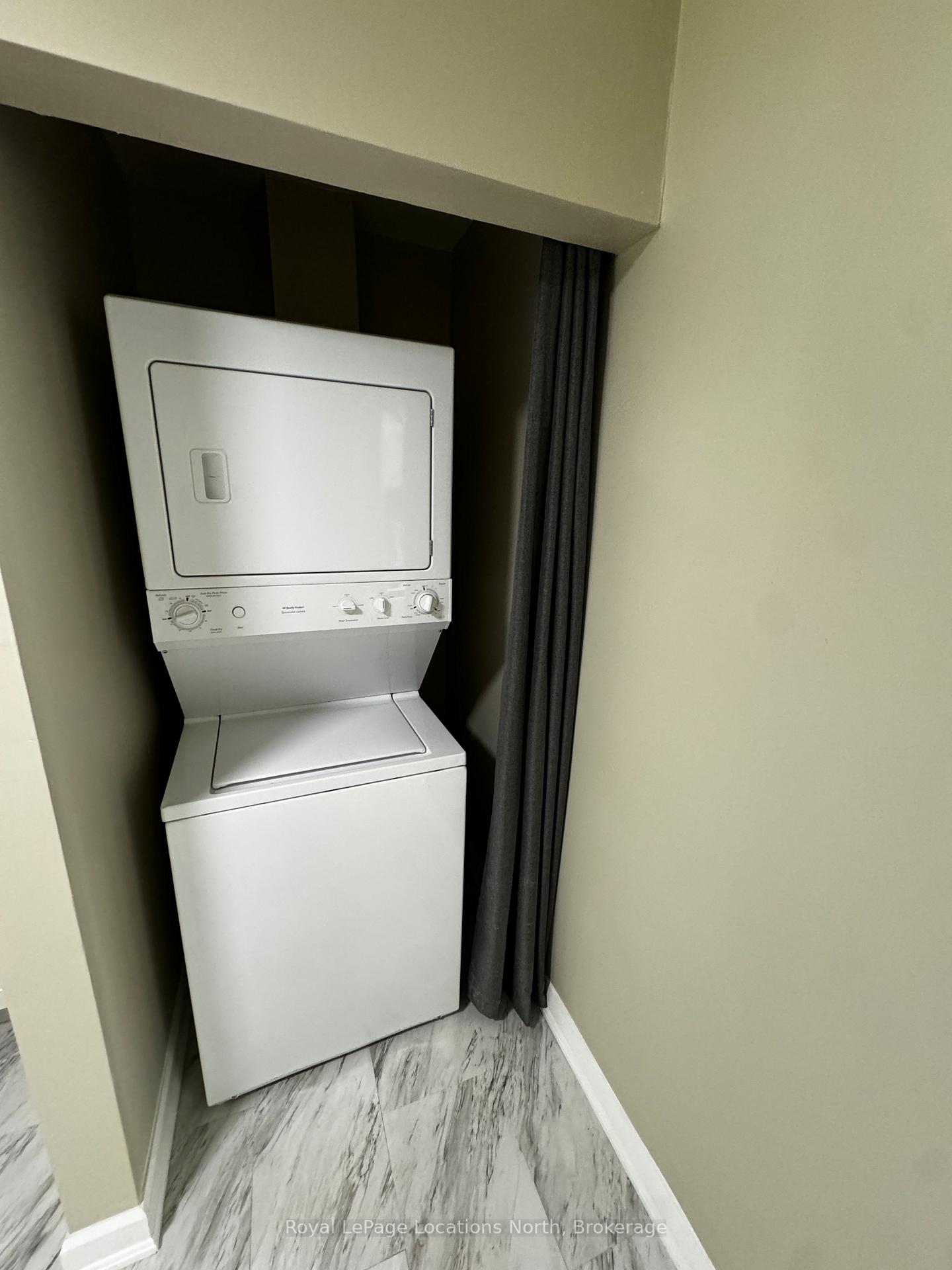 Photo 8 of 29 Davidson Street, Barrie, Wellington — HOMEH
