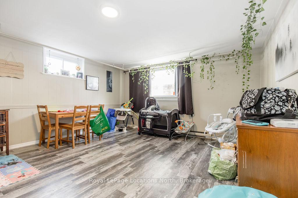 Photo 15 of 29 Davidson Street, Barrie, Wellington — HOMEH