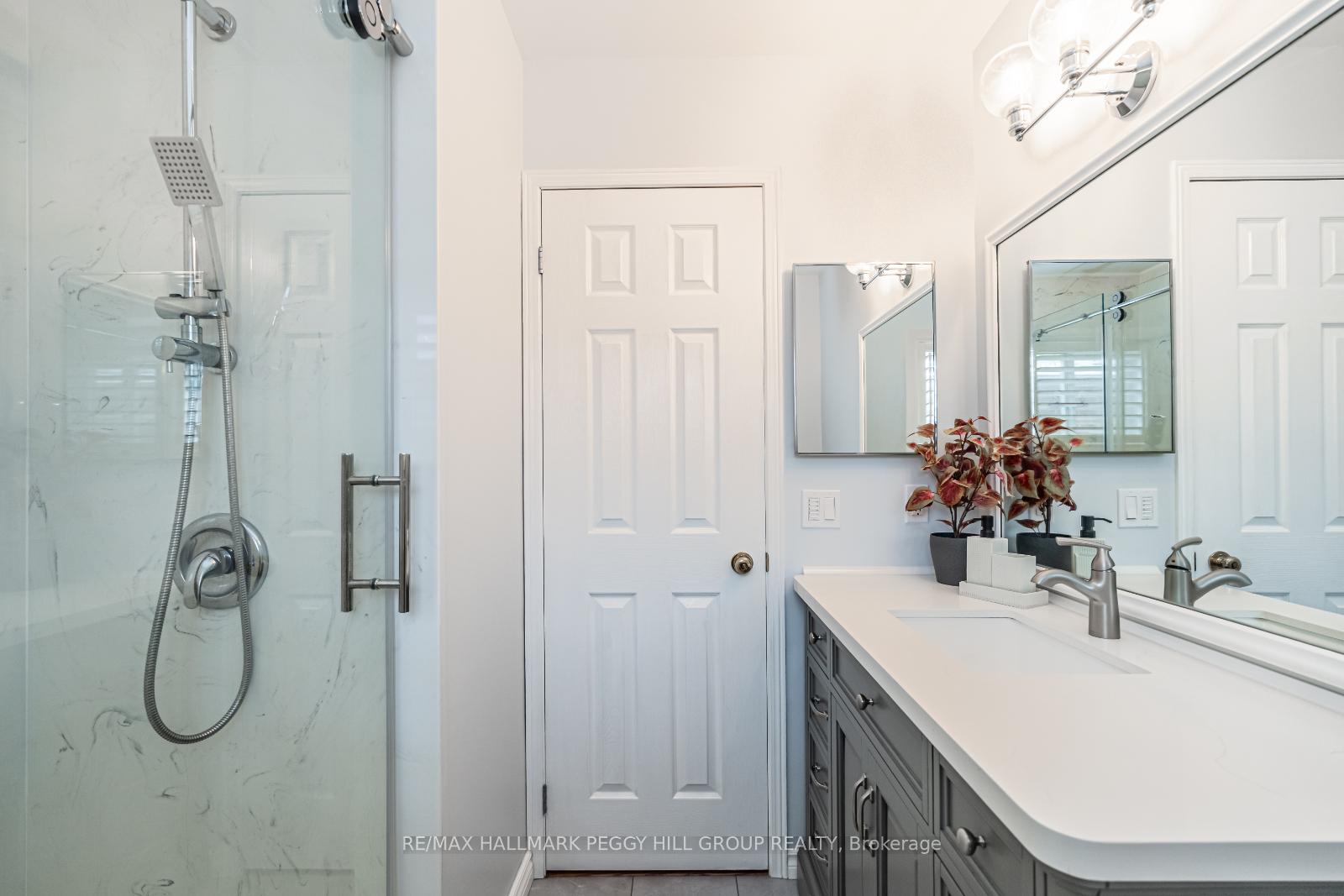 Photo 14 of 39 Bates Court, Barrie, Painswick North — HOMEH
