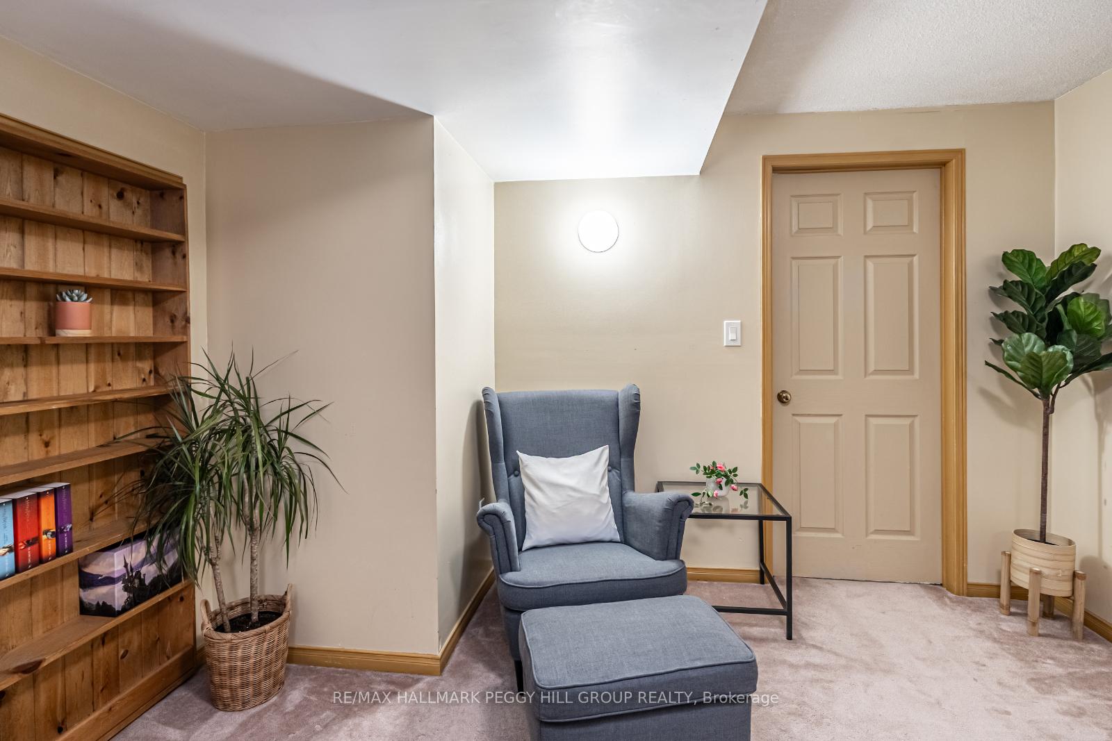 Photo 16 of 39 Bates Court, Barrie, Painswick North — HOMEH