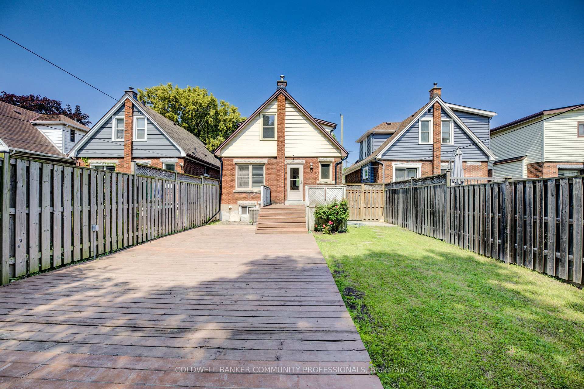 Photo 5 of 29 Linwood Avenue, Hamilton, Kirkendall — HOMEH