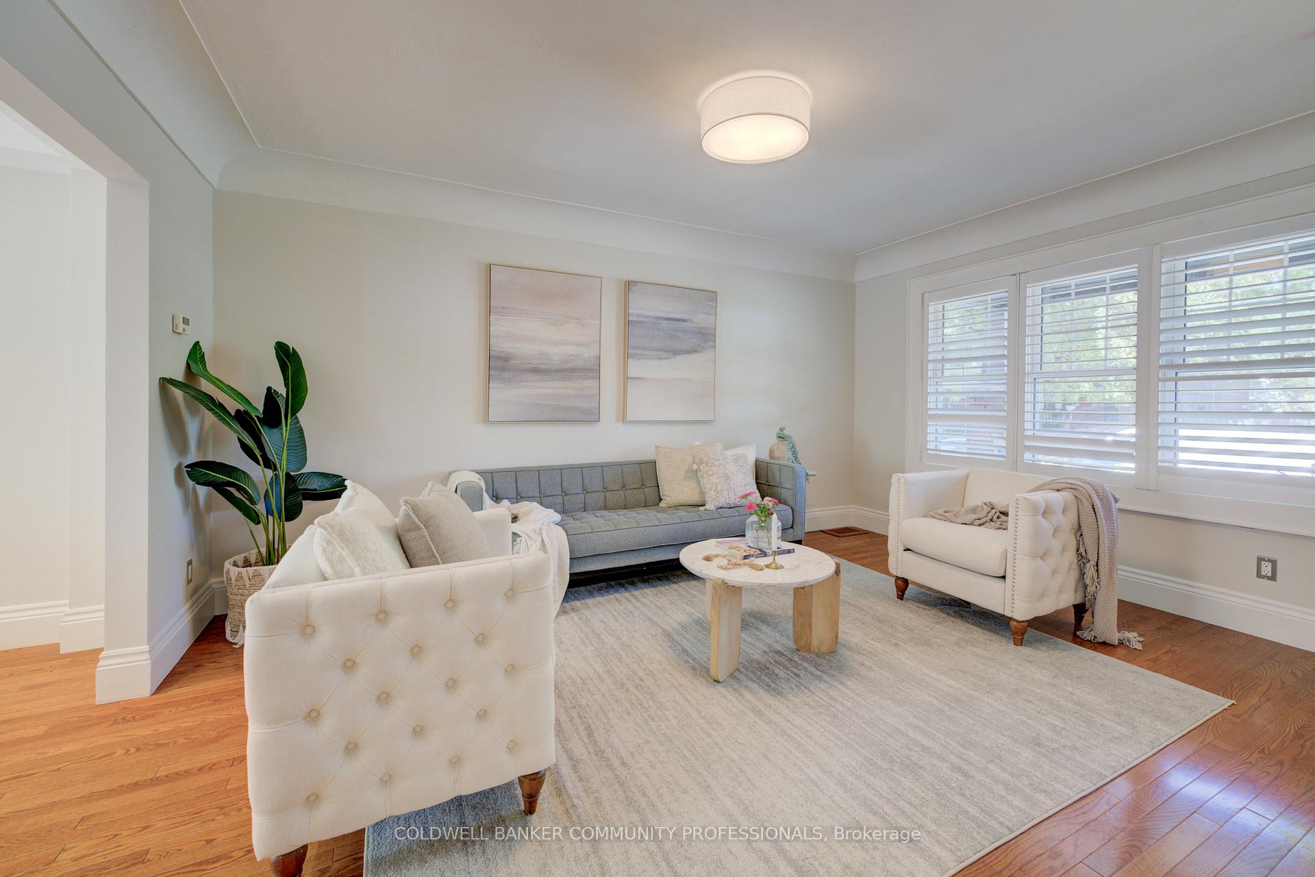 Photo 8 of 29 Linwood Avenue, Hamilton, Kirkendall — HOMEH