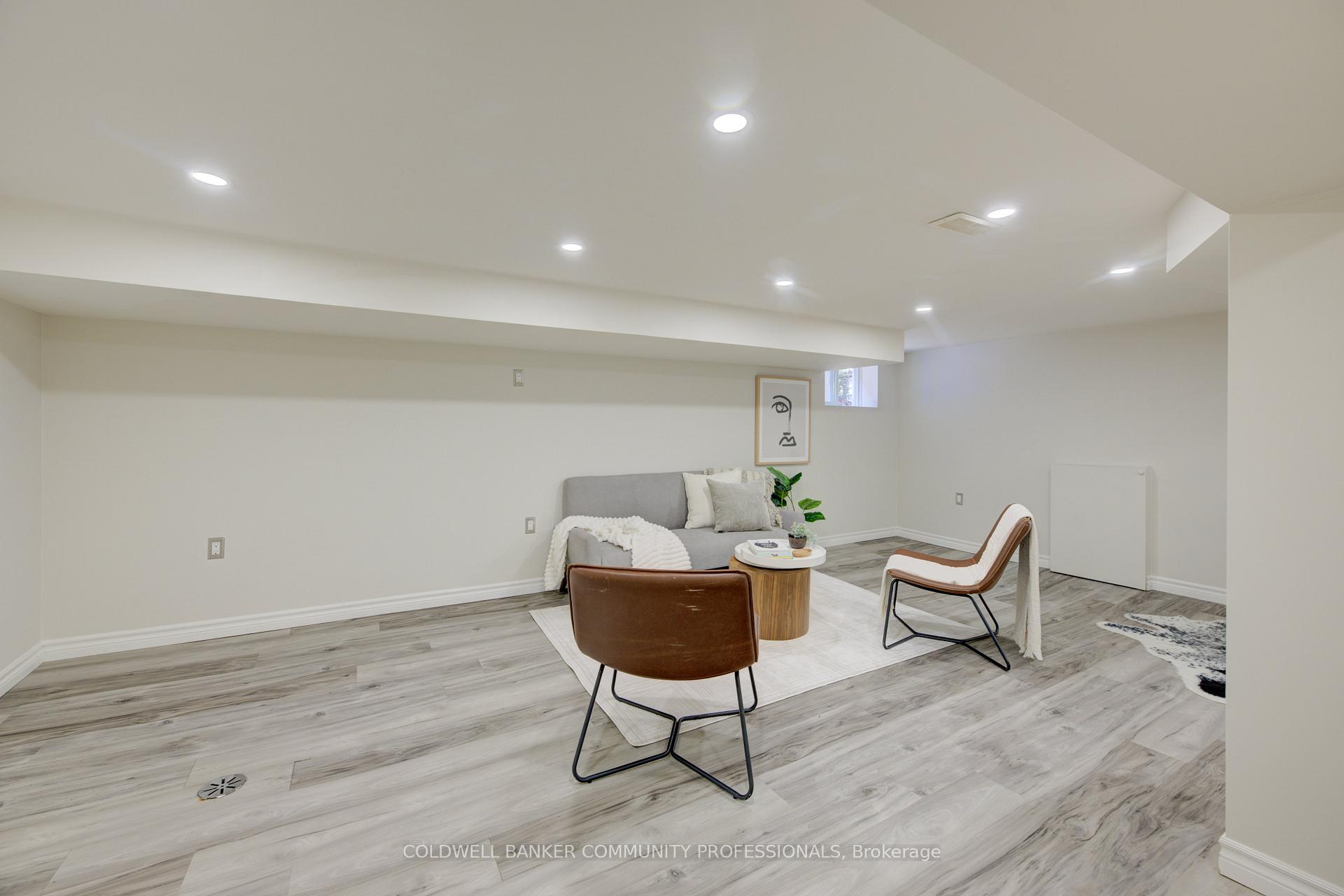 Photo 29 of 29 Linwood Avenue, Hamilton, Kirkendall — HOMEH