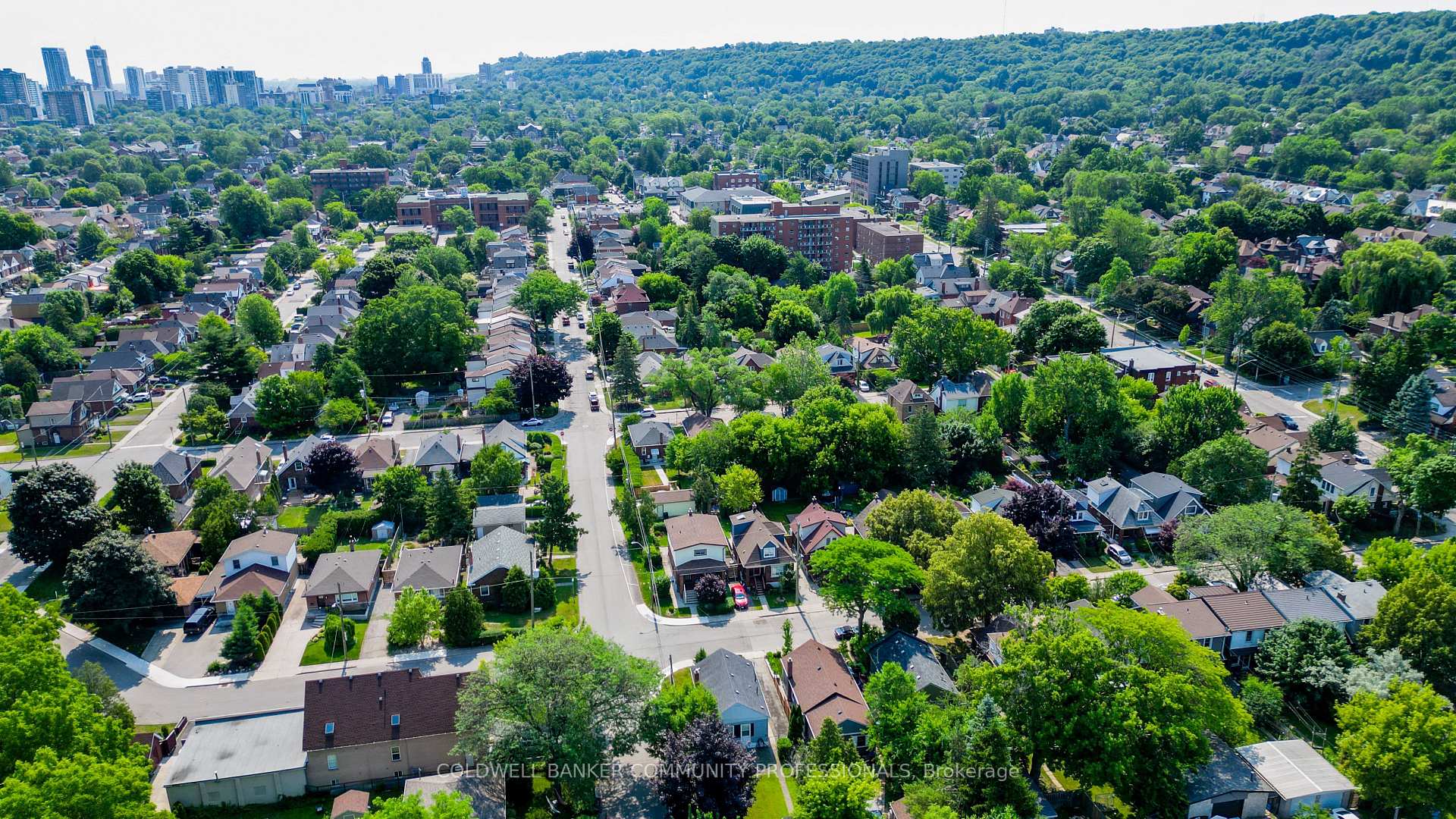 Photo 42 of 29 Linwood Avenue, Hamilton, Kirkendall — HOMEH