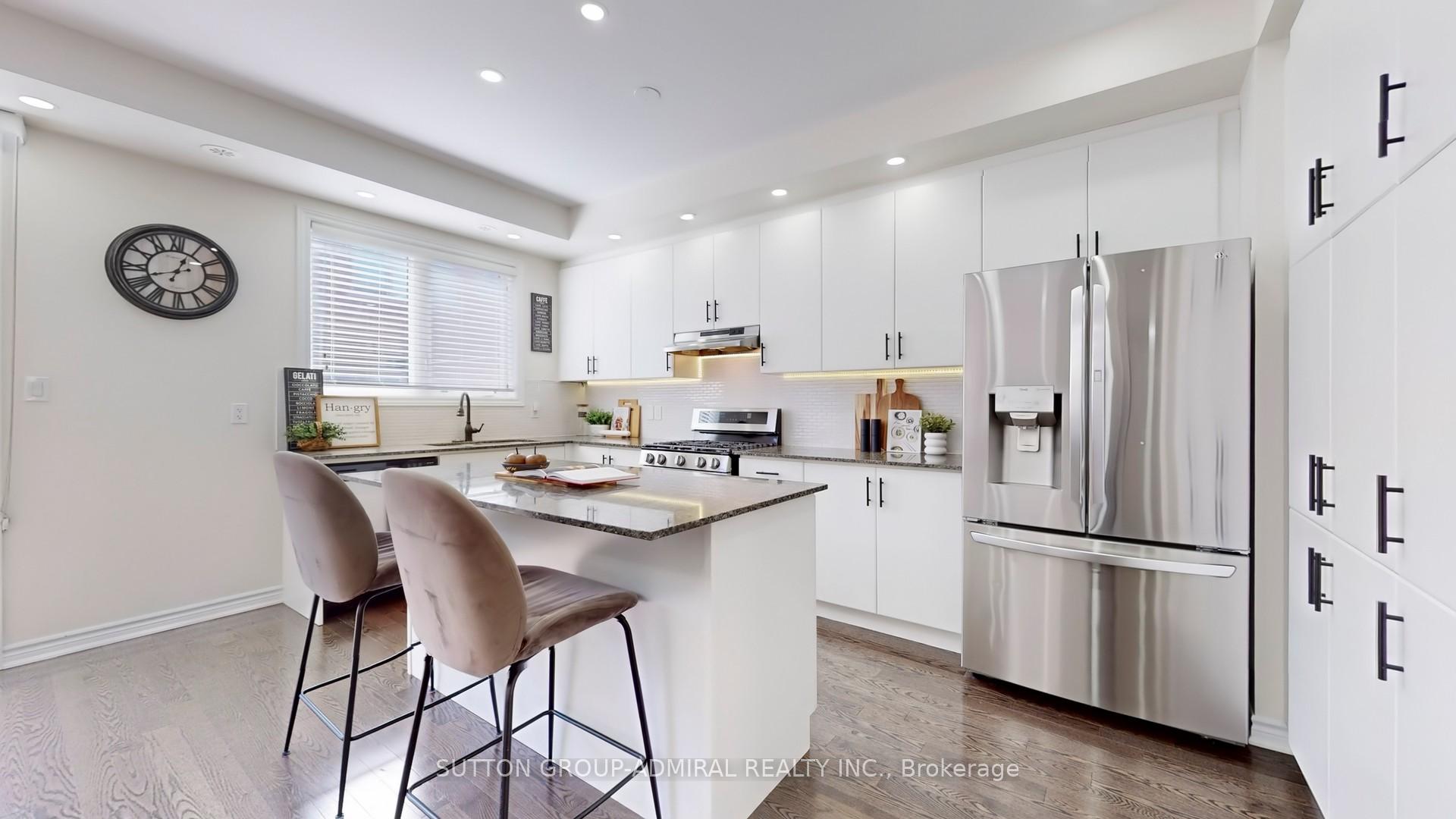 Photo 6 of 56 City Park Circle, Vaughan, West Woodbridge — HOMEH