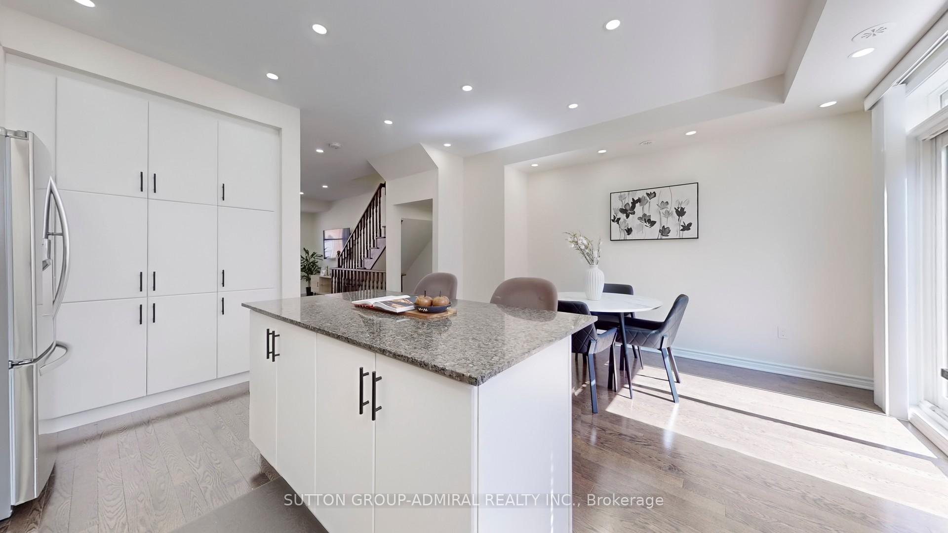 Photo 10 of 56 City Park Circle, Vaughan, West Woodbridge — HOMEH
