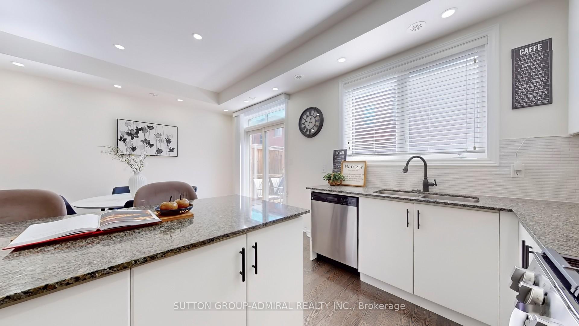 Photo 13 of 56 City Park Circle, Vaughan, West Woodbridge — HOMEH