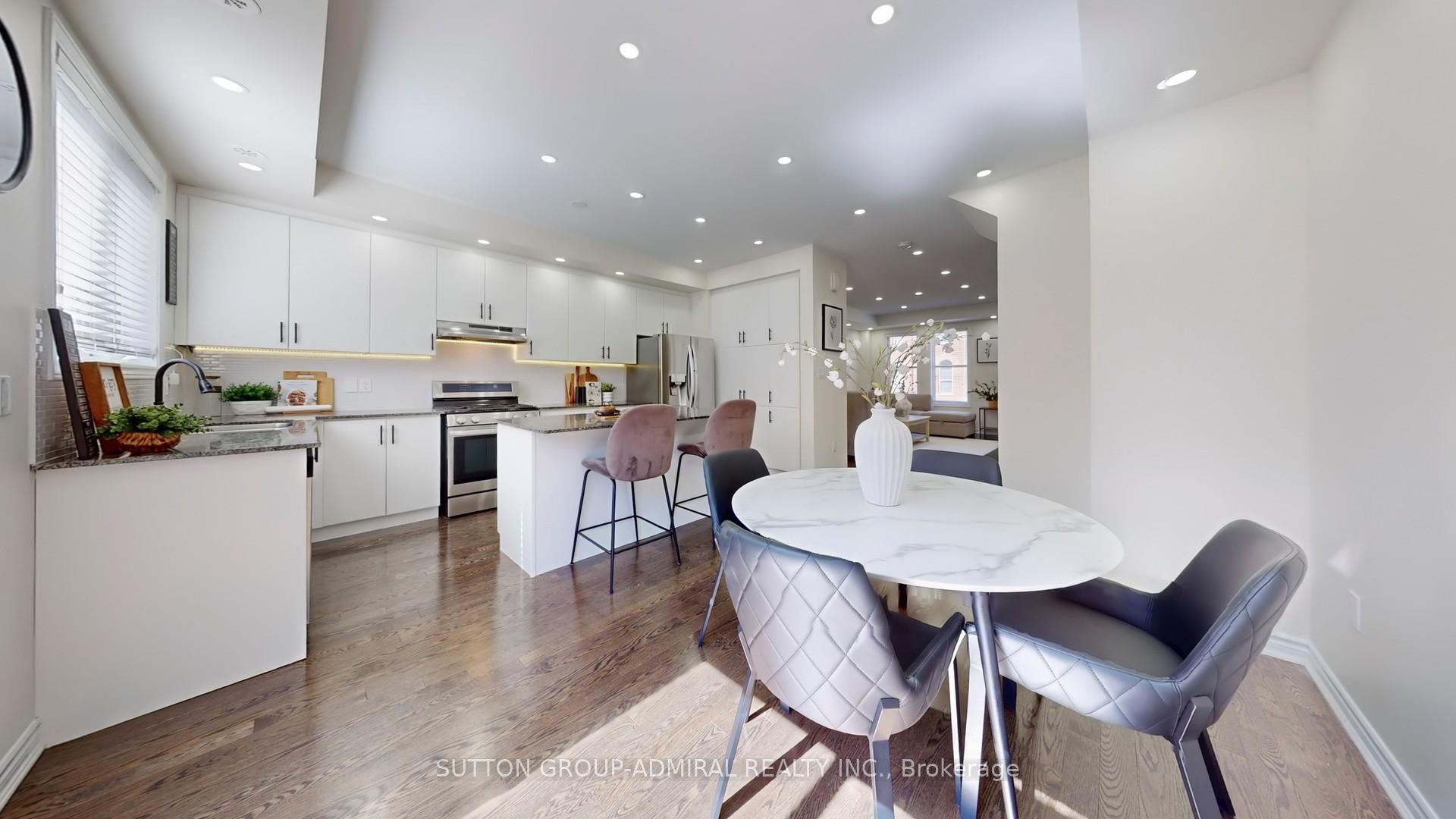 Photo 14 of 56 City Park Circle, Vaughan, West Woodbridge — HOMEH