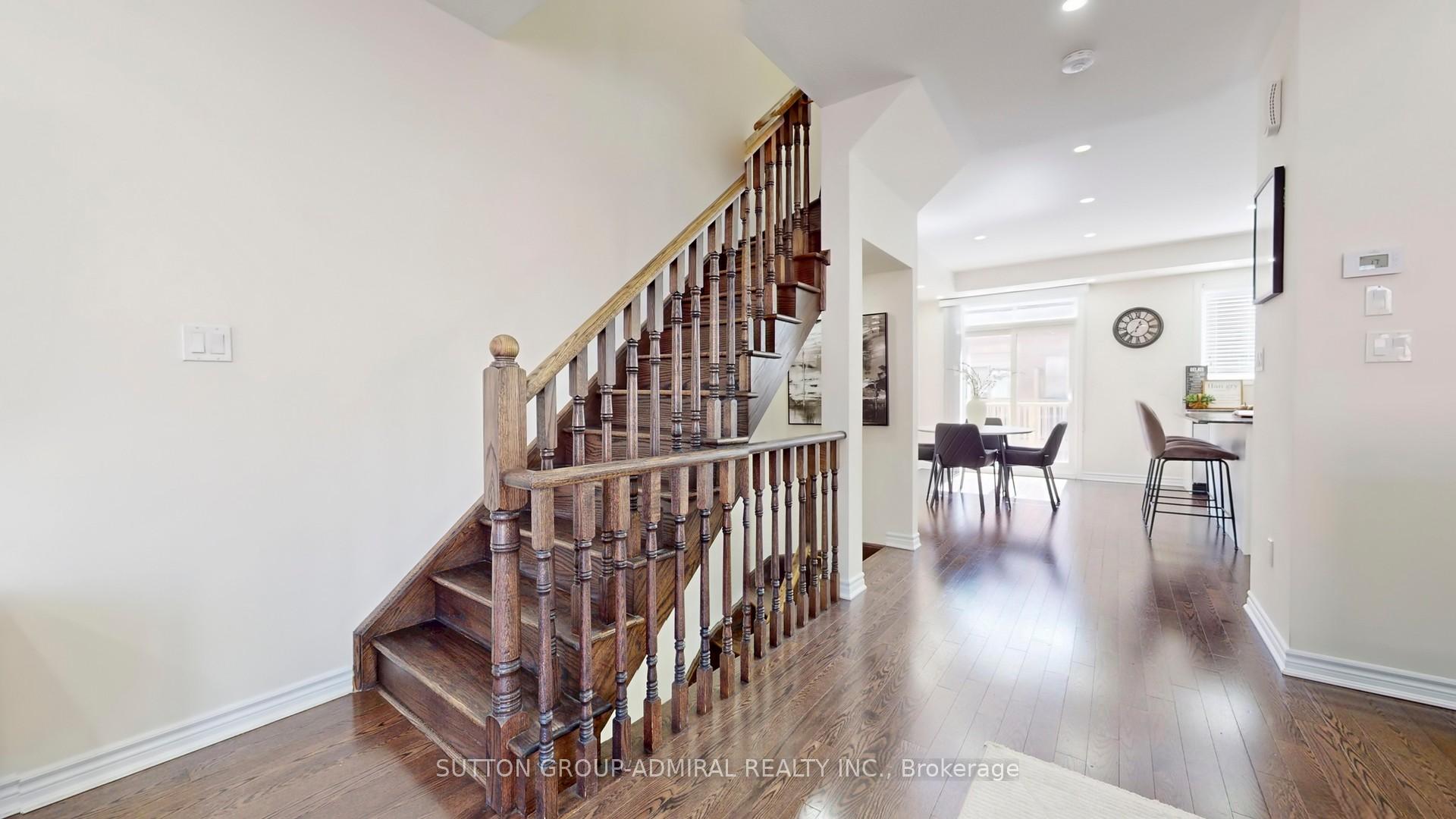 Photo 23 of 56 City Park Circle, Vaughan, West Woodbridge — HOMEH