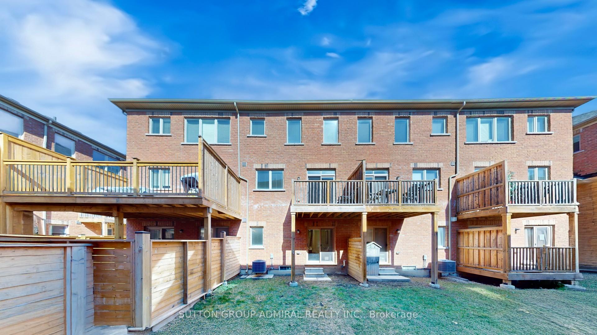 Photo 47 of 56 City Park Circle, Vaughan, West Woodbridge — HOMEH