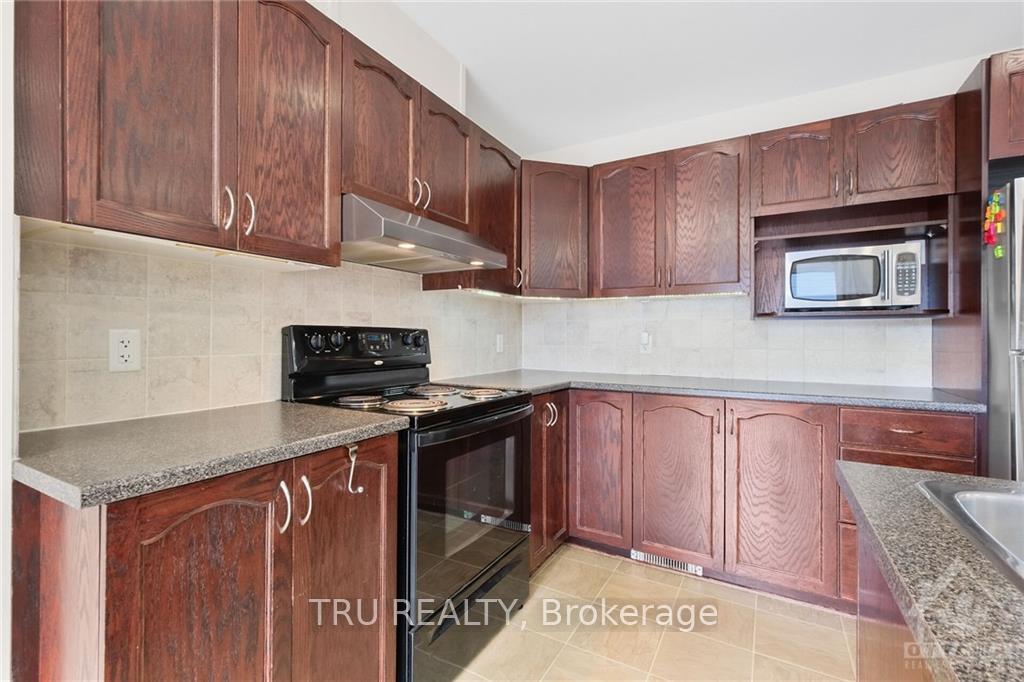 Photo 10 of 238 Serena Way, Ottawa, Barrhaven - Strandherd — HOMEH