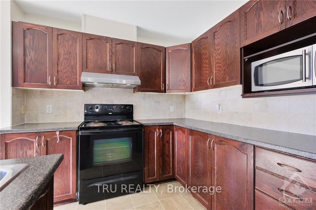 Photo 12 of 238 Serena Way, Ottawa, Barrhaven - Strandherd — HOMEH