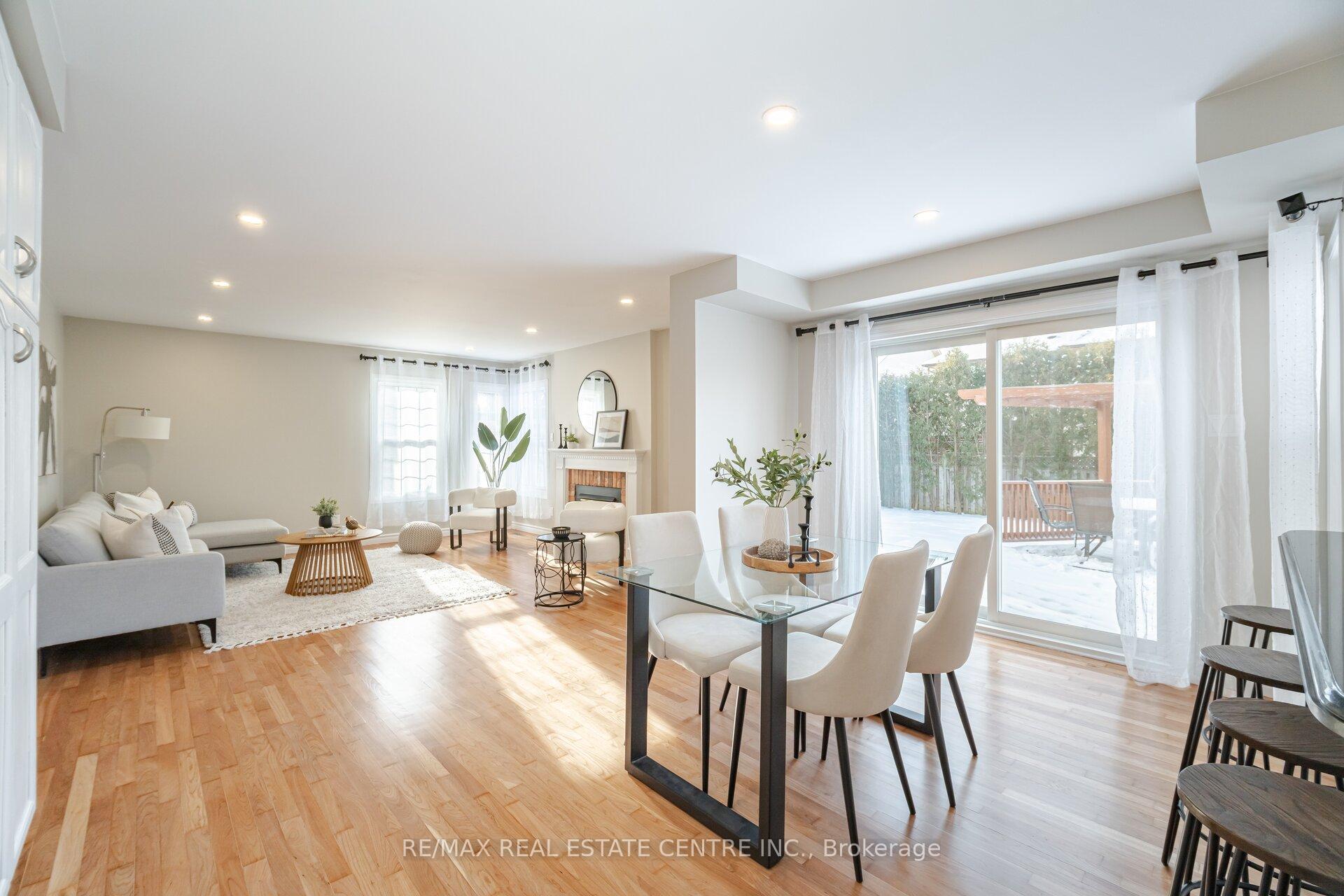 Photo 18 of 2130 Berwick Drive, Burlington, Rose — HOMEH