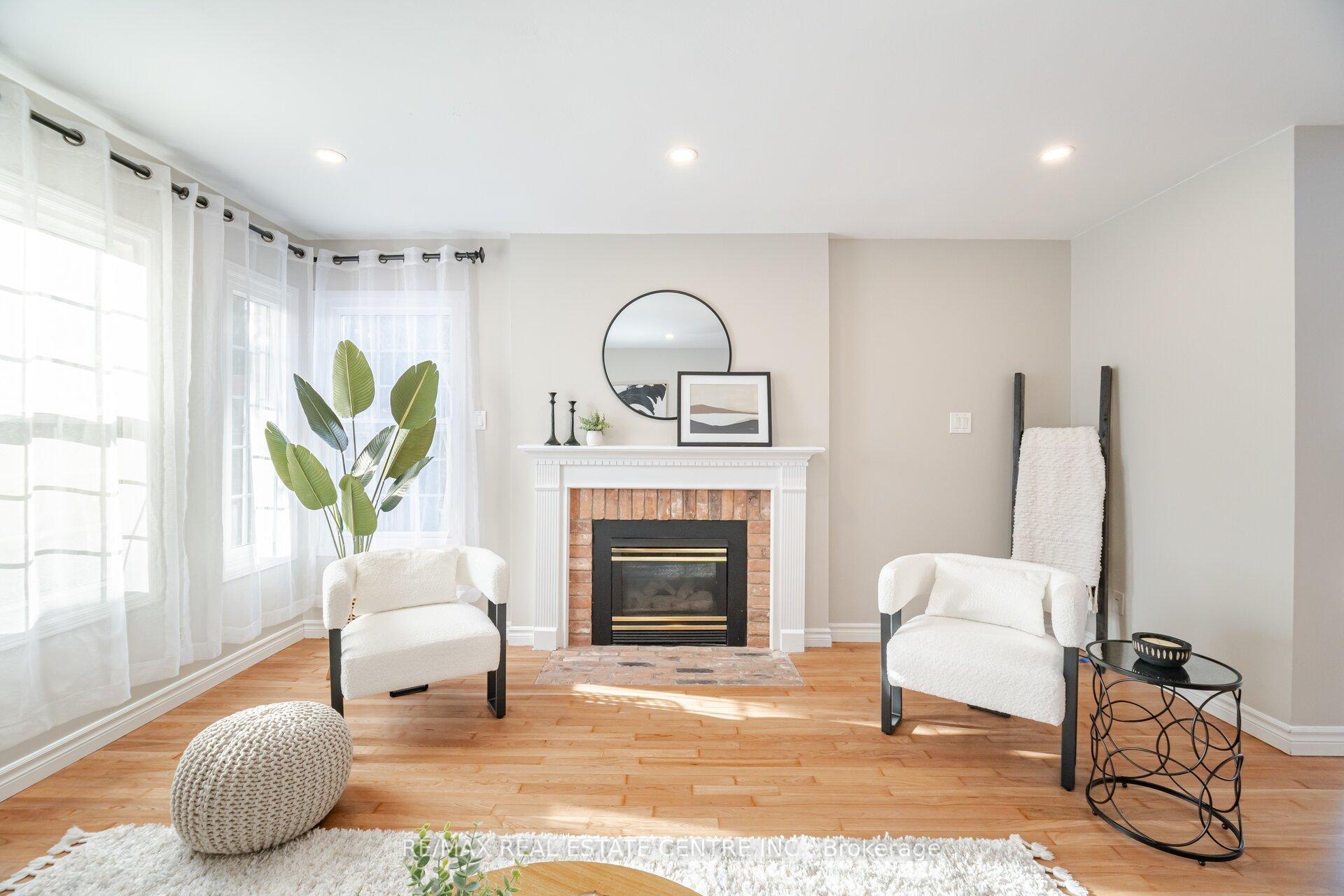 Photo 20 of 2130 Berwick Drive, Burlington, Rose — HOMEH