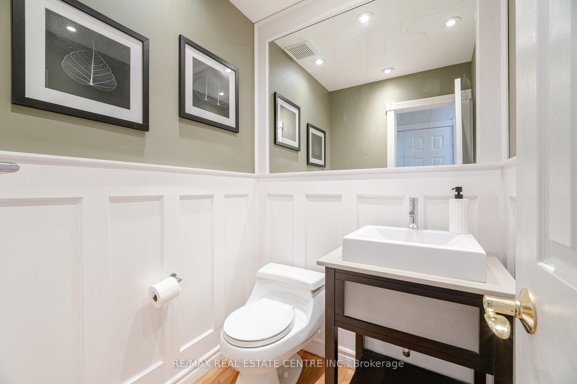 Photo 21 of 2130 Berwick Drive, Burlington, Rose — HOMEH