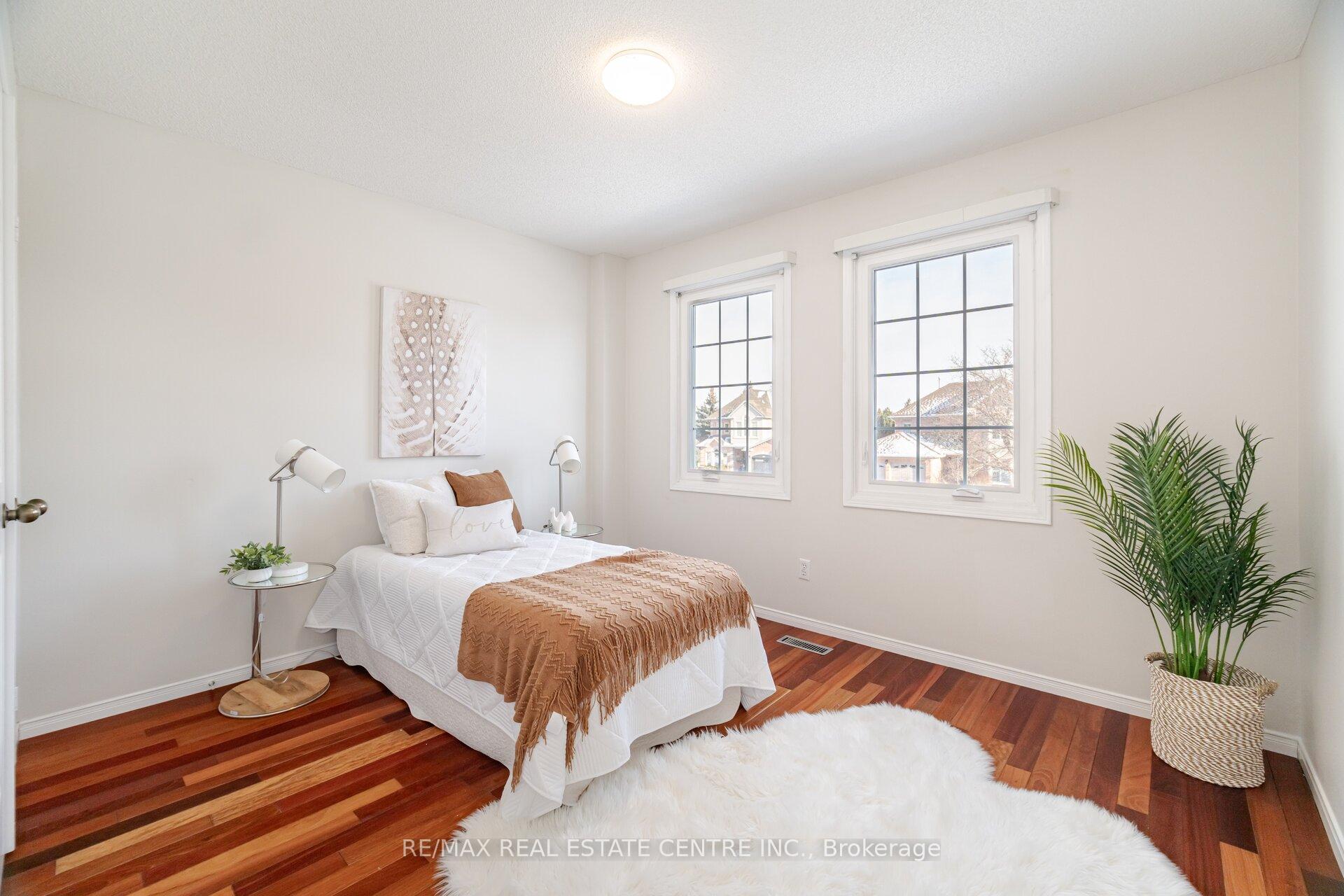 Photo 30 of 2130 Berwick Drive, Burlington, Rose — HOMEH