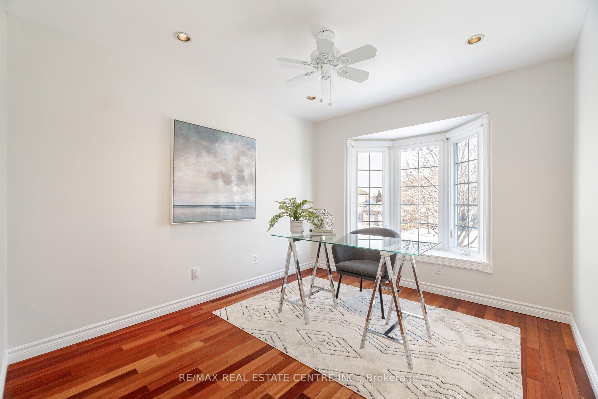 Photo 32 of 2130 Berwick Drive, Burlington, Rose — HOMEH