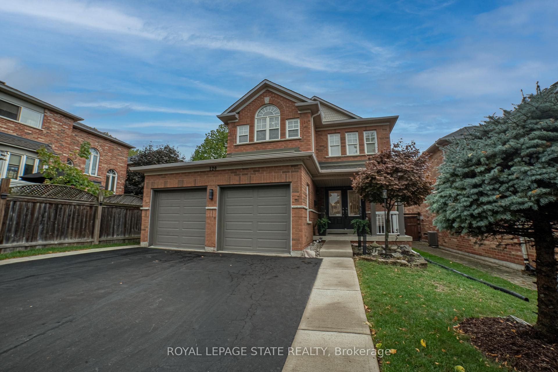 Photo 1 of 120 Sundial Crescent, Hamilton, Dundas — HOMEH