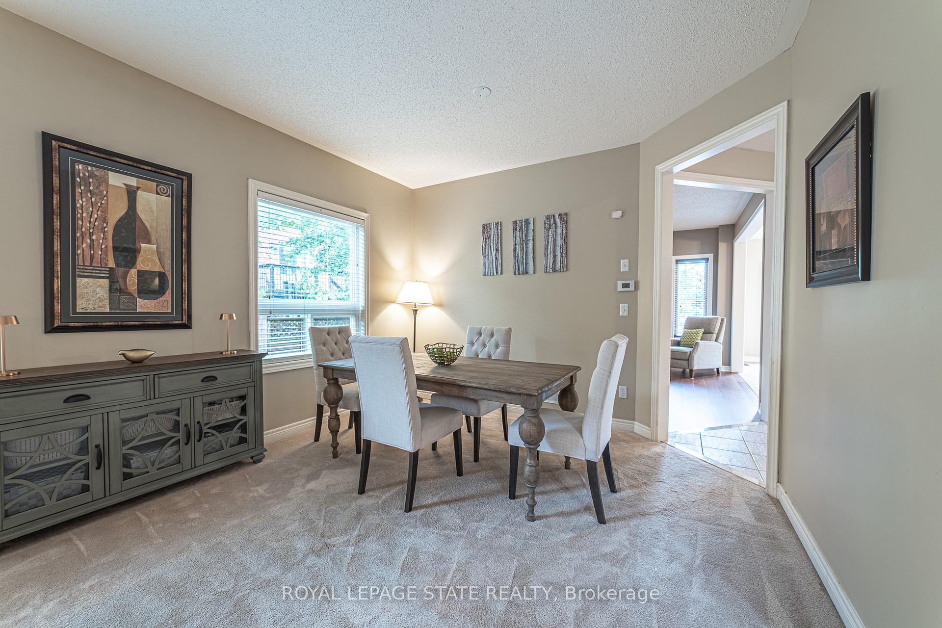Photo 8 of 120 Sundial Crescent, Hamilton, Dundas — HOMEH