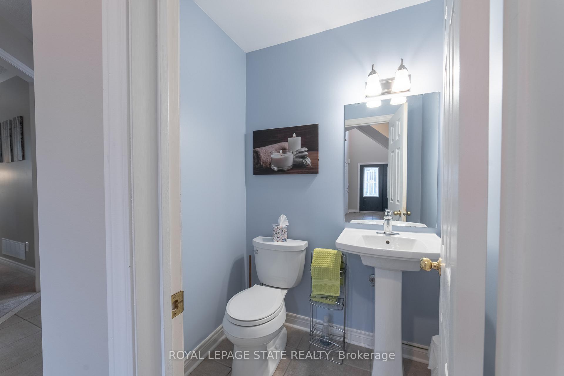 Photo 22 of 120 Sundial Crescent, Hamilton, Dundas — HOMEH