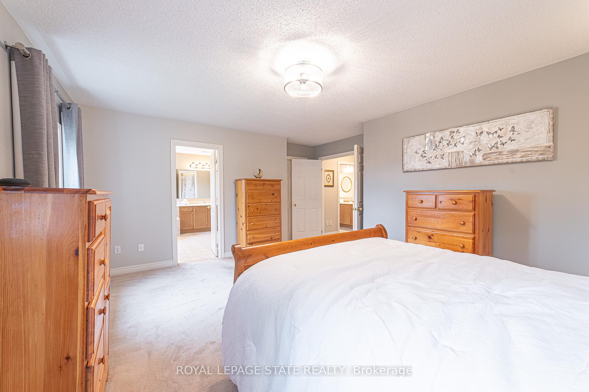 Photo 30 of 120 Sundial Crescent, Hamilton, Dundas — HOMEH