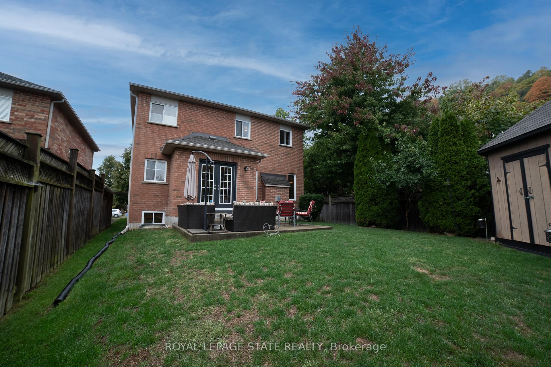 Photo 47 of 120 Sundial Crescent, Hamilton, Dundas — HOMEH