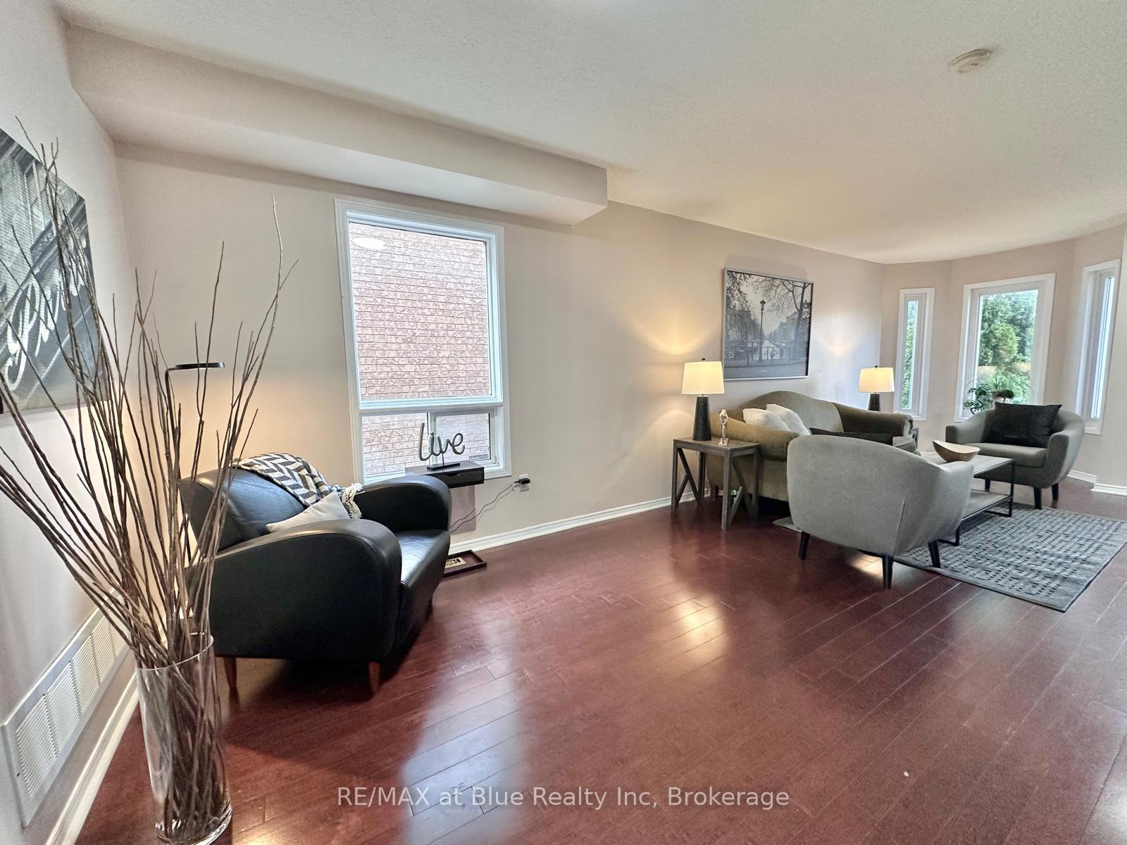 Photo 6 of 192 Lockwood Road, Brampton, Fletcher's West — HOMEH