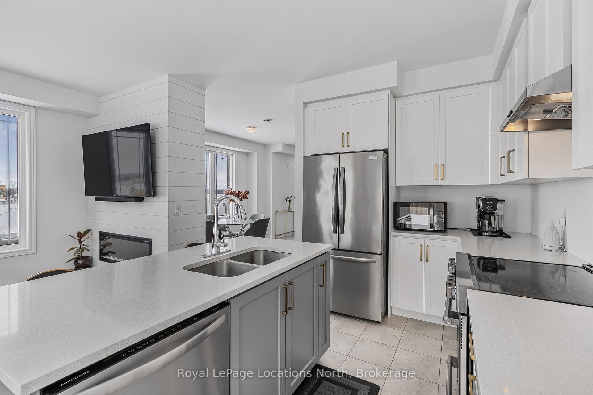 Photo 13 of 55 Milady Crescent, Barrie, Rural Barrie Southeast — HOMEH