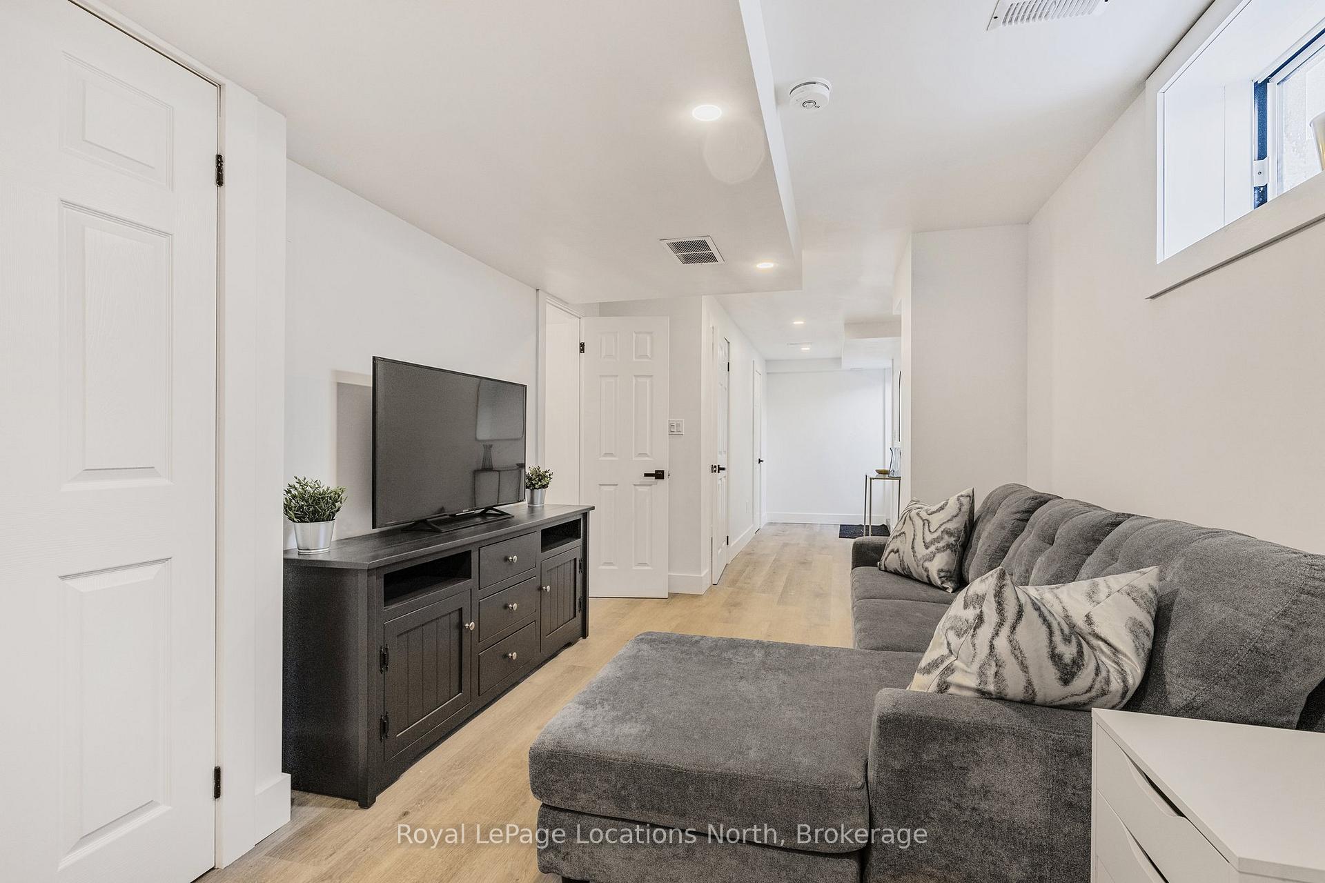 Photo 37 of 55 Milady Crescent, Barrie, Rural Barrie Southeast — HOMEH