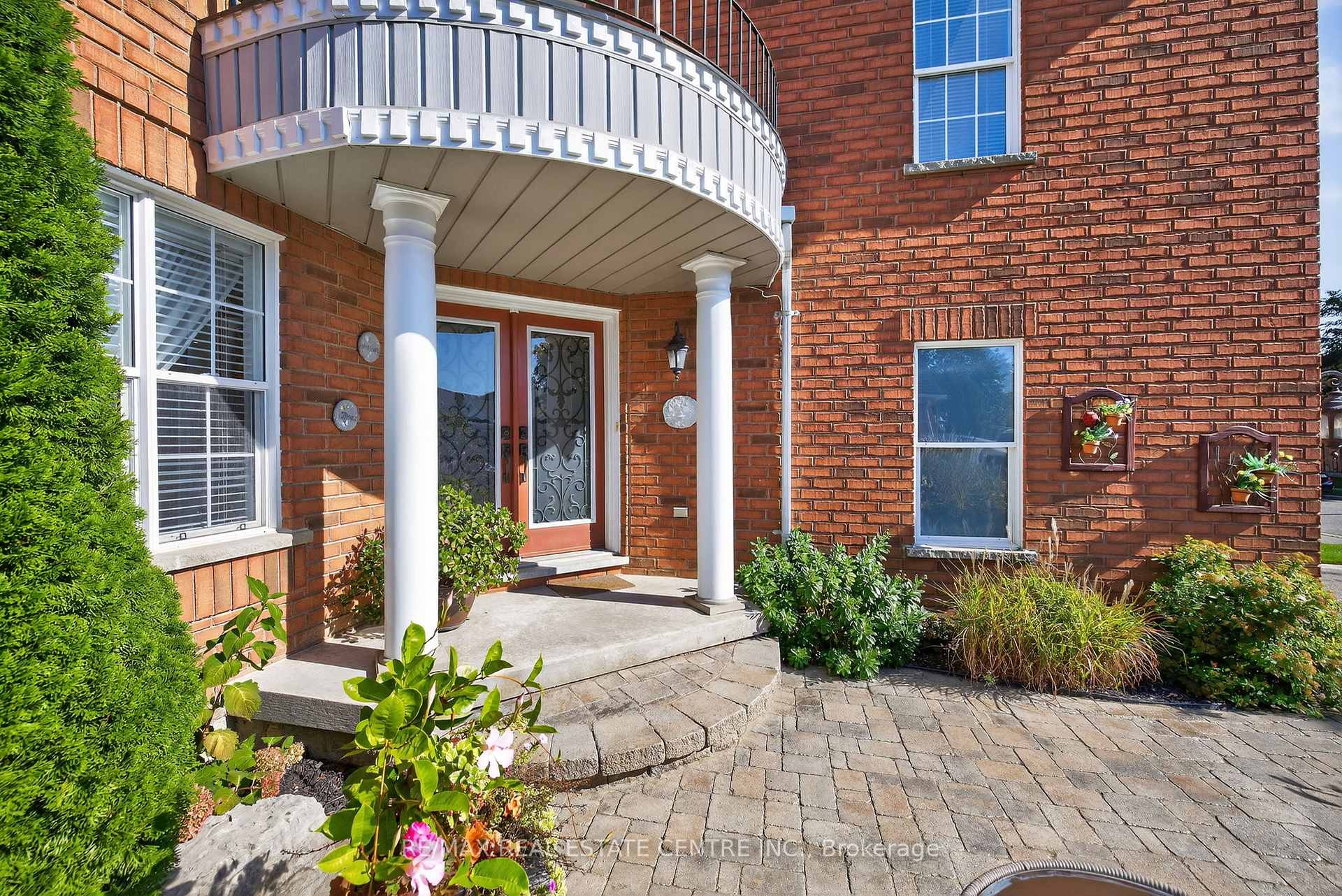 Photo 3 of 7 Larkmead Place, Brampton, Sandringham-Wellington — HOMEH