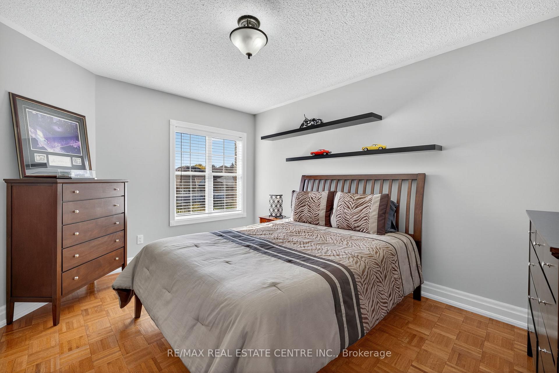 Photo 29 of 7 Larkmead Place, Brampton, Sandringham-Wellington — HOMEH