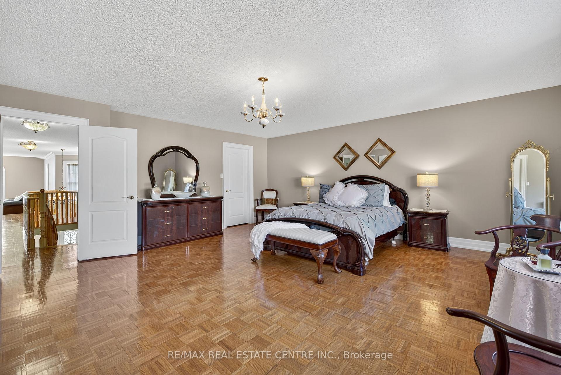 Photo 38 of 7 Larkmead Place, Brampton, Sandringham-Wellington — HOMEH