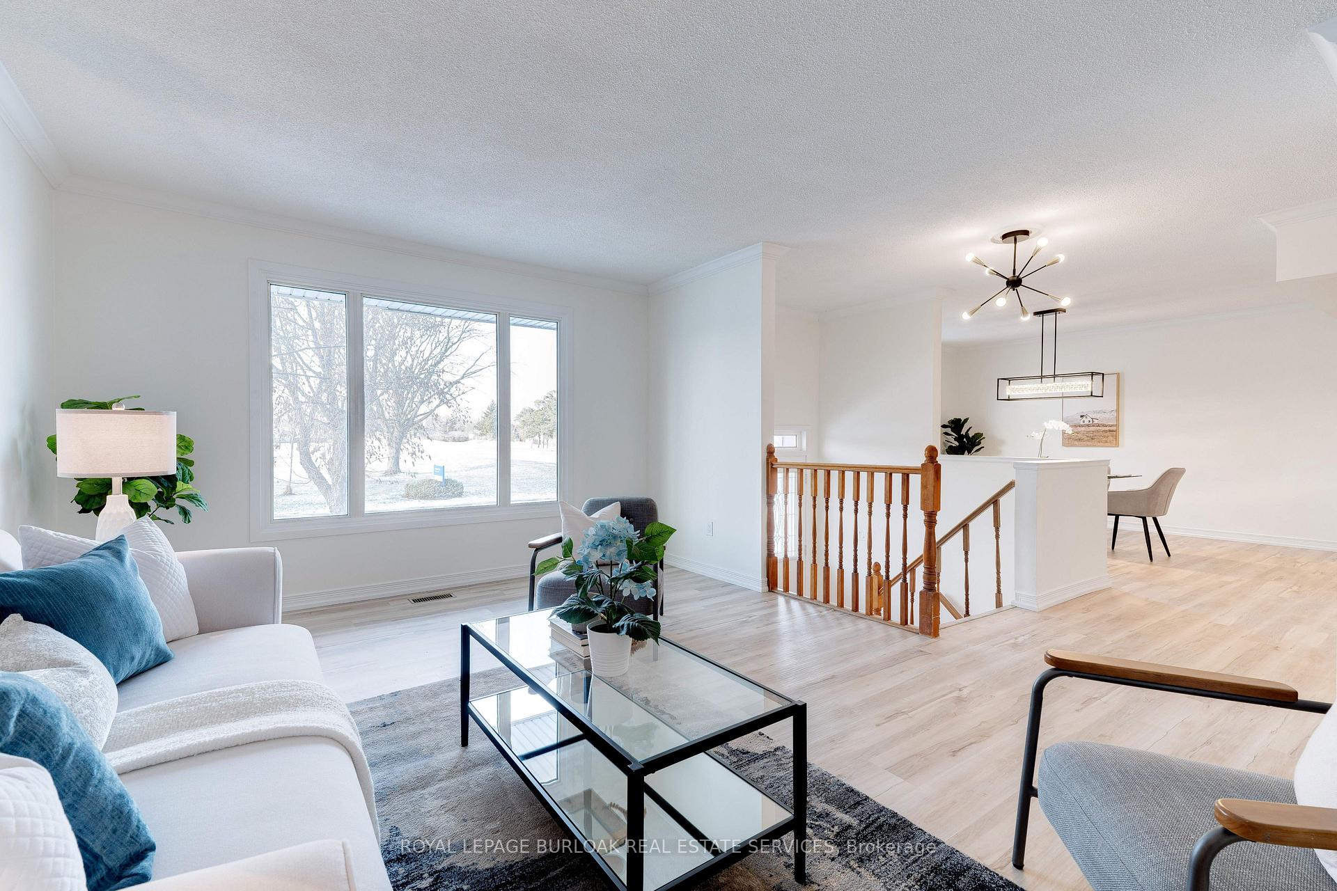 Photo 5 of 4486 Longmoor Drive, Burlington, Shoreacres — HOMEH