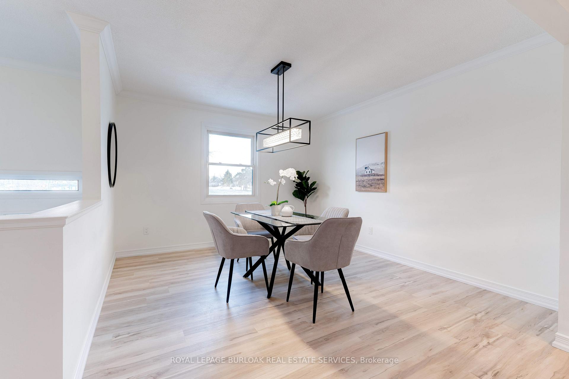 Photo 9 of 4486 Longmoor Drive, Burlington, Shoreacres — HOMEH