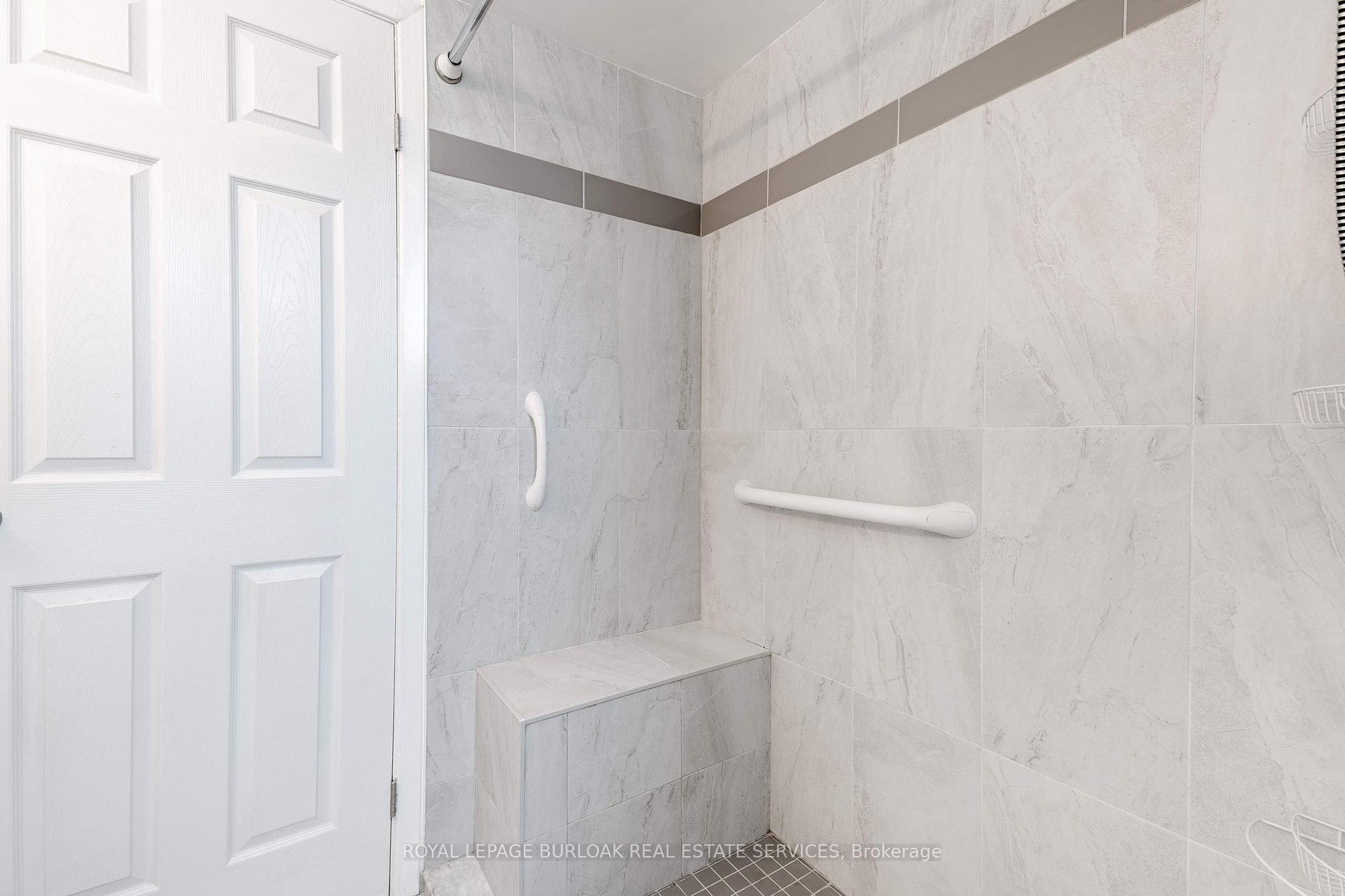 Photo 21 of 4486 Longmoor Drive, Burlington, Shoreacres — HOMEH
