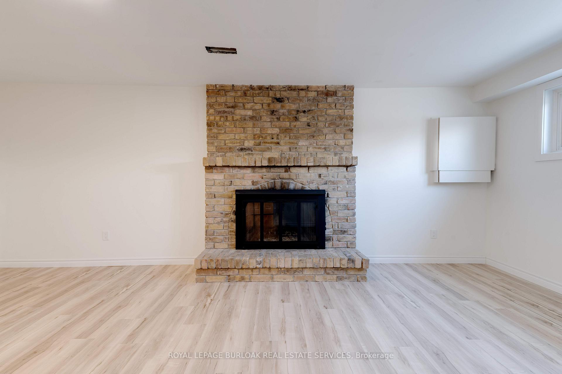 Photo 31 of 4486 Longmoor Drive, Burlington, Shoreacres — HOMEH