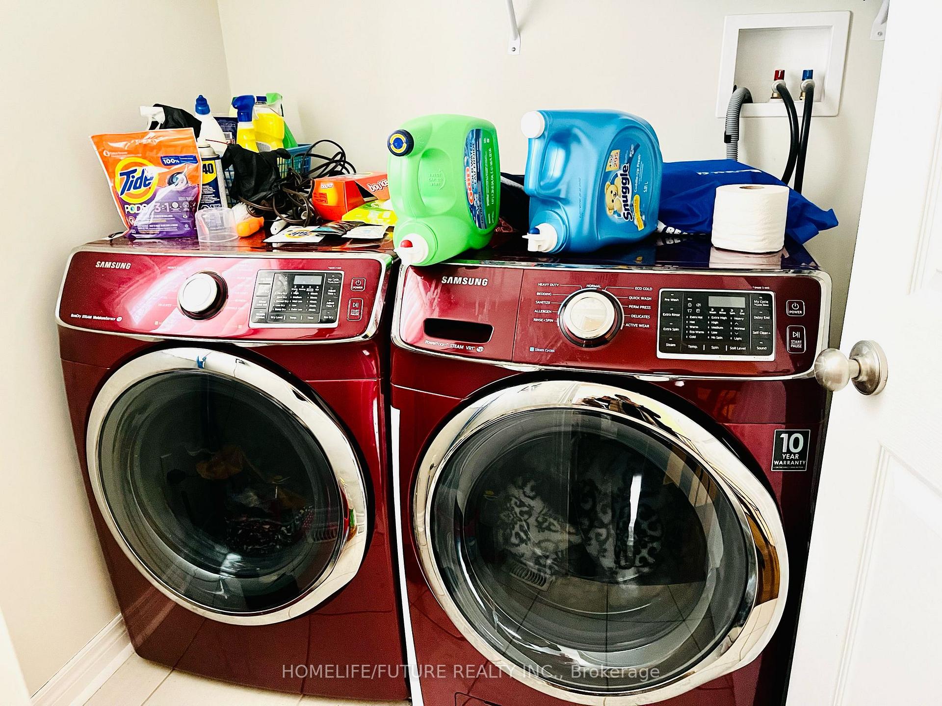 Photo 9 of 14 Bignell Crescent, Ajax, Northeast Ajax — HOMEH