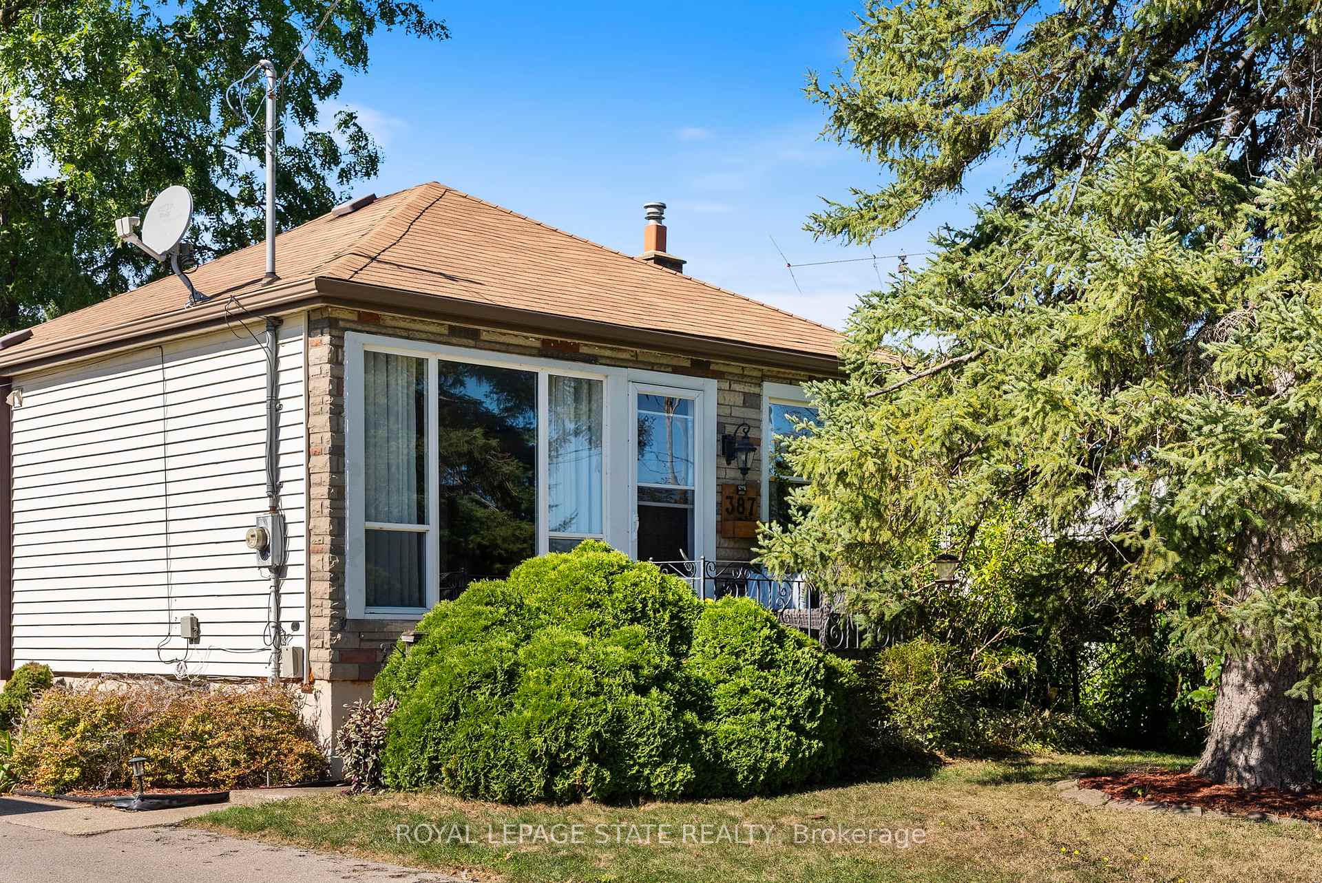 Photo 1 of 387 Osborne Street, Hamilton, McQuesten — HOMEH