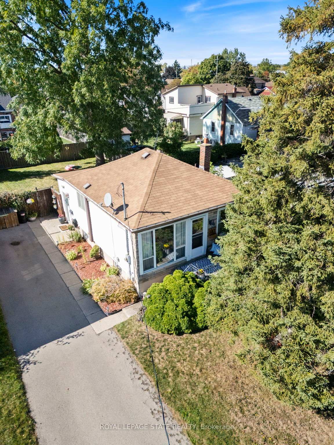 Photo 3 of 387 Osborne Street, Hamilton, McQuesten — HOMEH