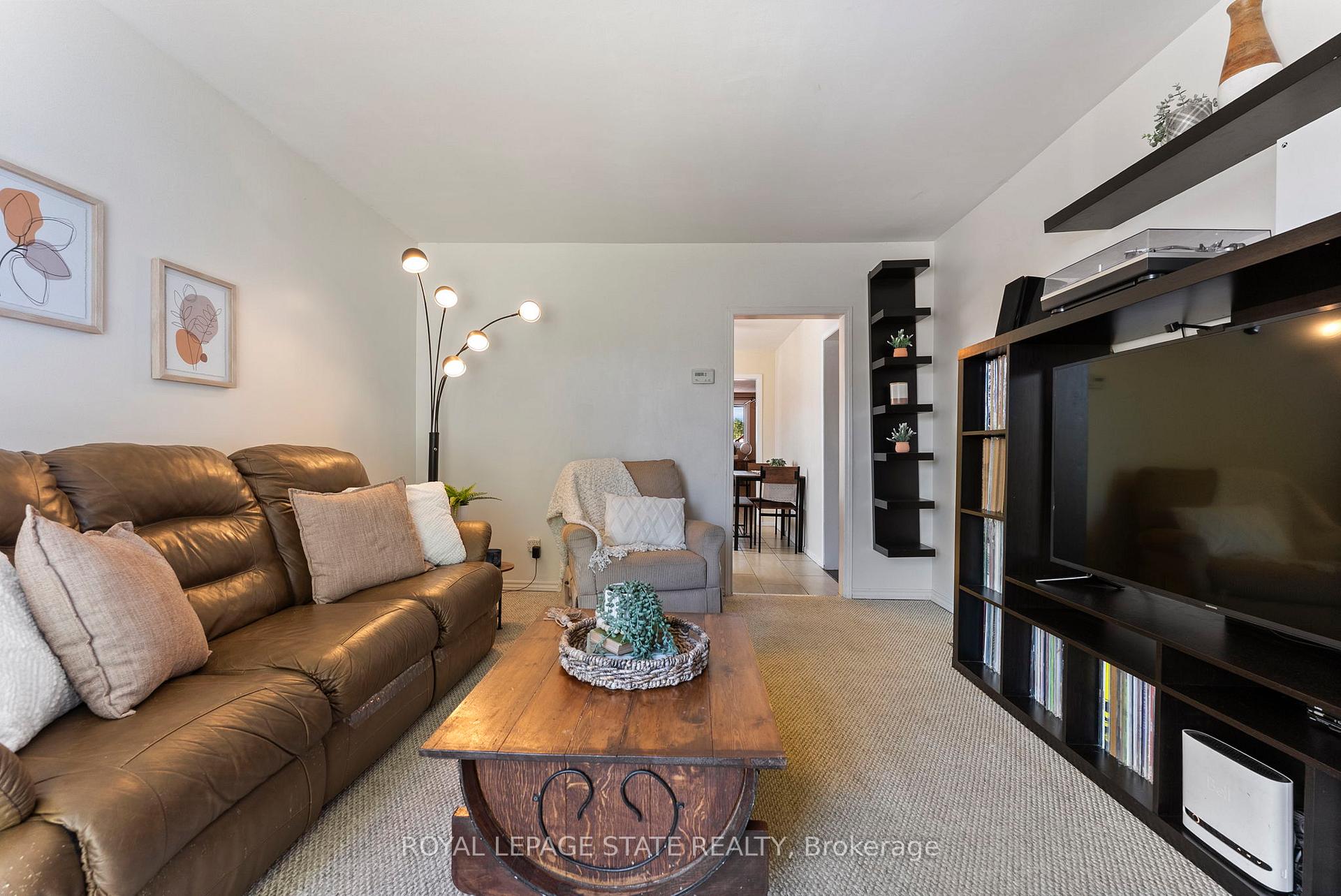 Photo 16 of 387 Osborne Street, Hamilton, McQuesten — HOMEH