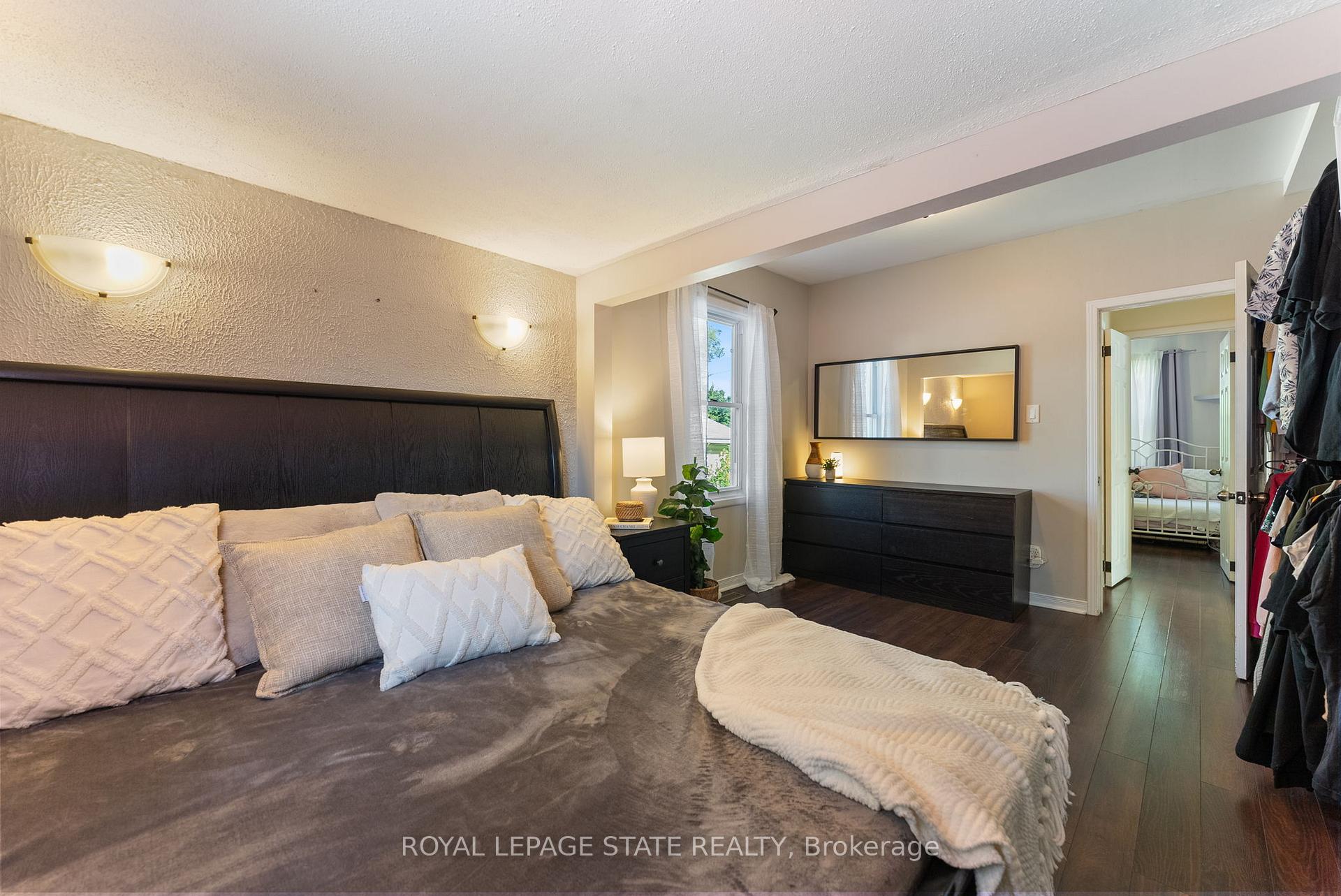 Photo 25 of 387 Osborne Street, Hamilton, McQuesten — HOMEH