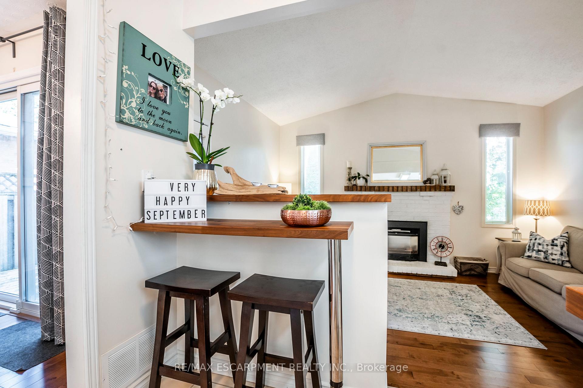 Photo 15 of 1098 Stephenson Drive, Burlington, Brant — HOMEH