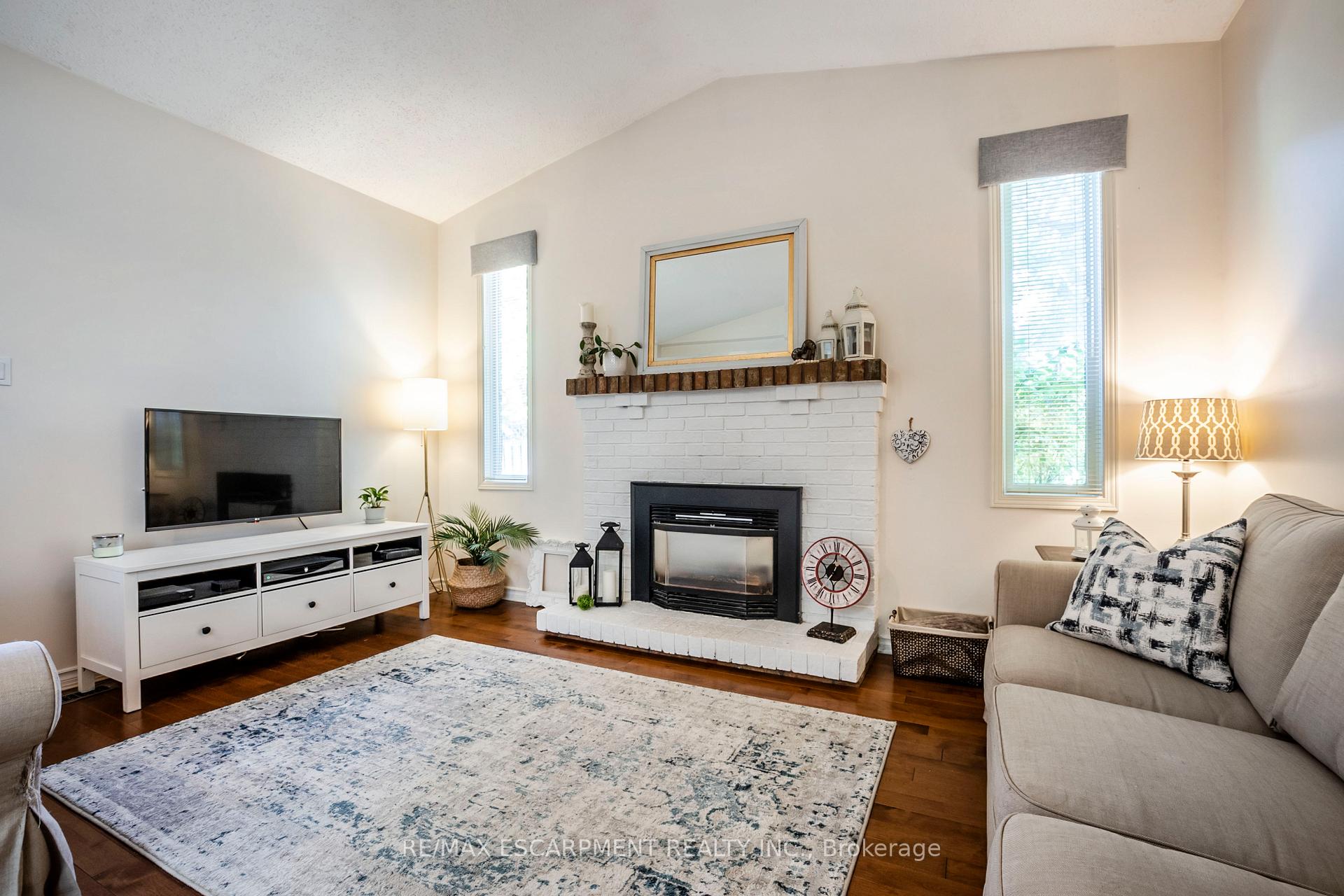 Photo 17 of 1098 Stephenson Drive, Burlington, Brant — HOMEH